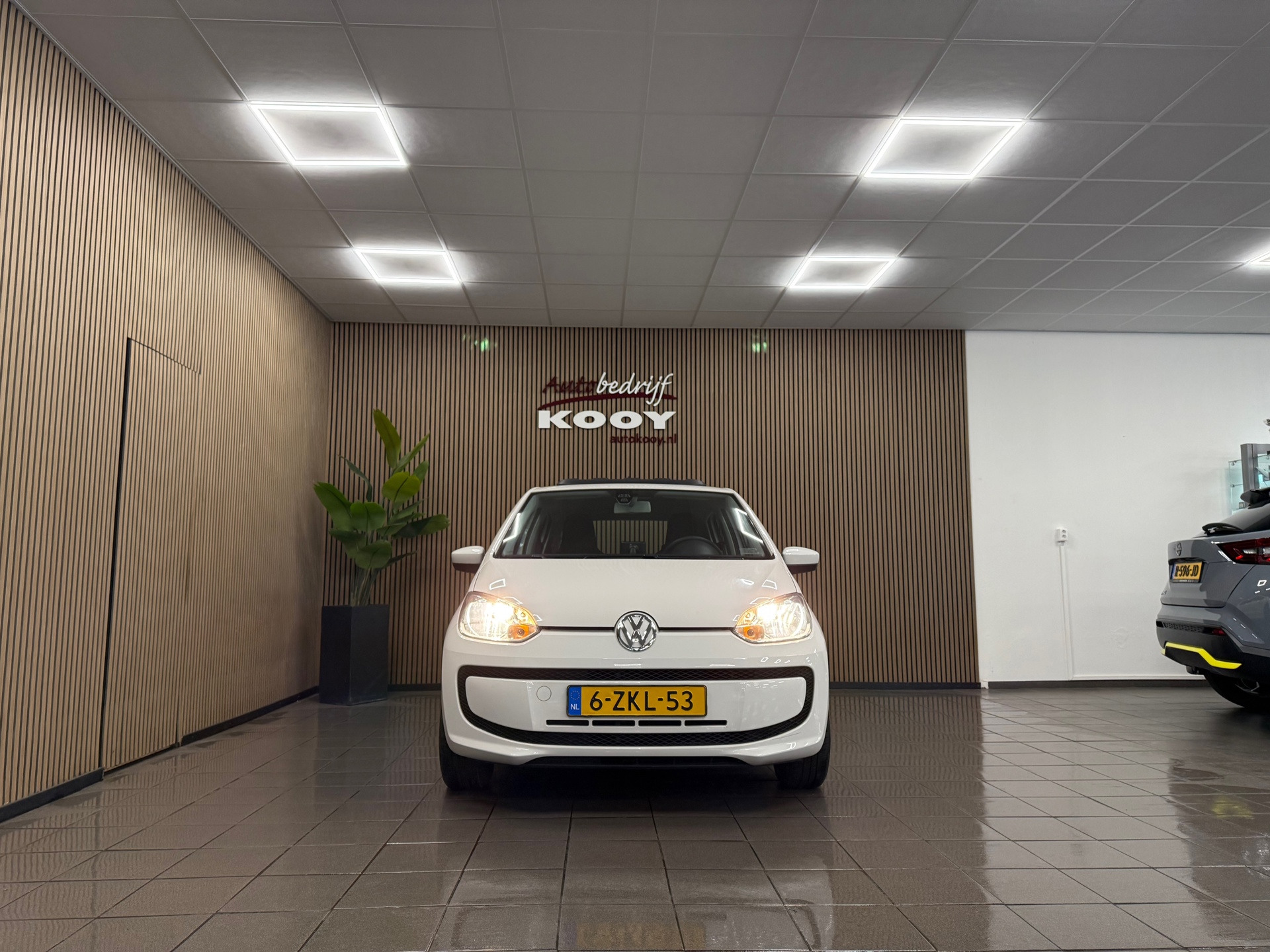https://www.autokooy.nl//xml/images/53263004-8.JPG