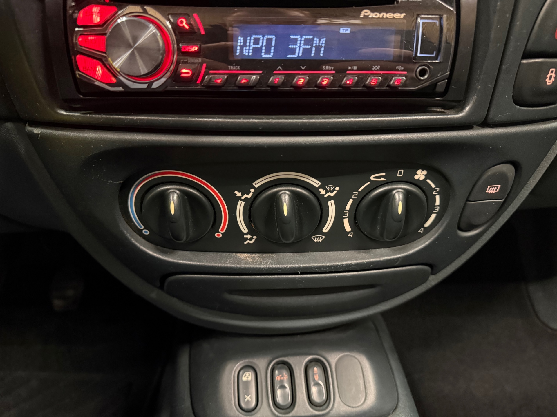 https://www.autokooy.nl//xml/images/53263145-18.JPG