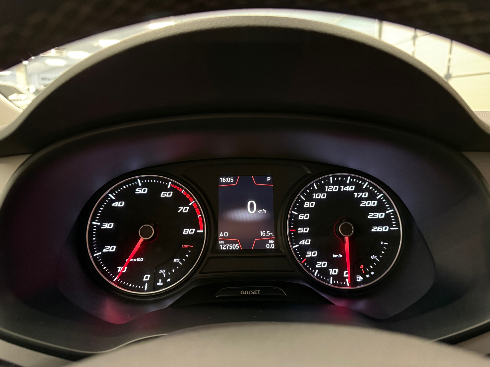 https://www.autokooy.nl//xml/images/53293343-14.JPG