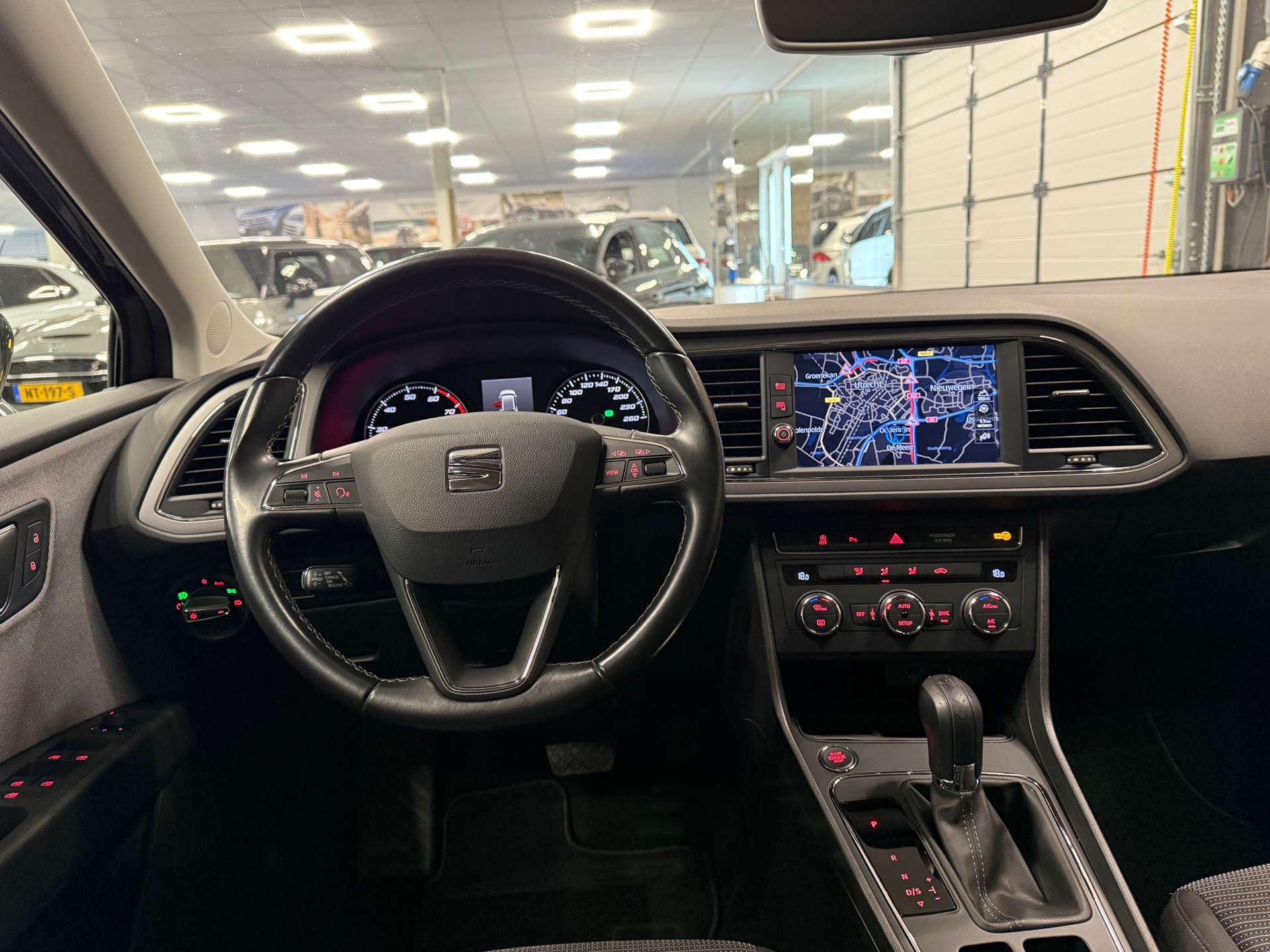 https://www.autokooy.nl//xml/images/53293343-22.JPG