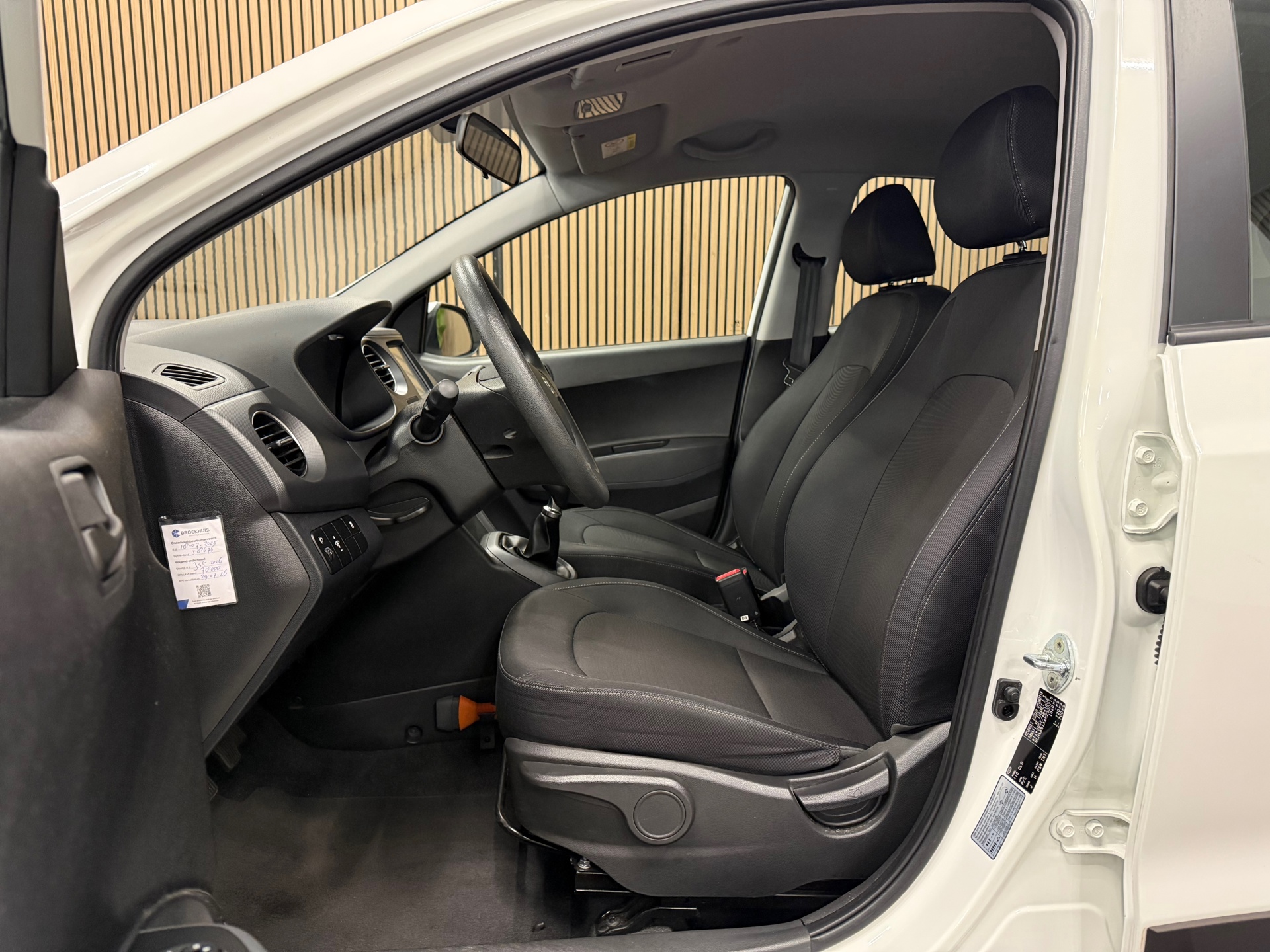 https://www.autokooy.nl//xml/images/53327599-11.JPG