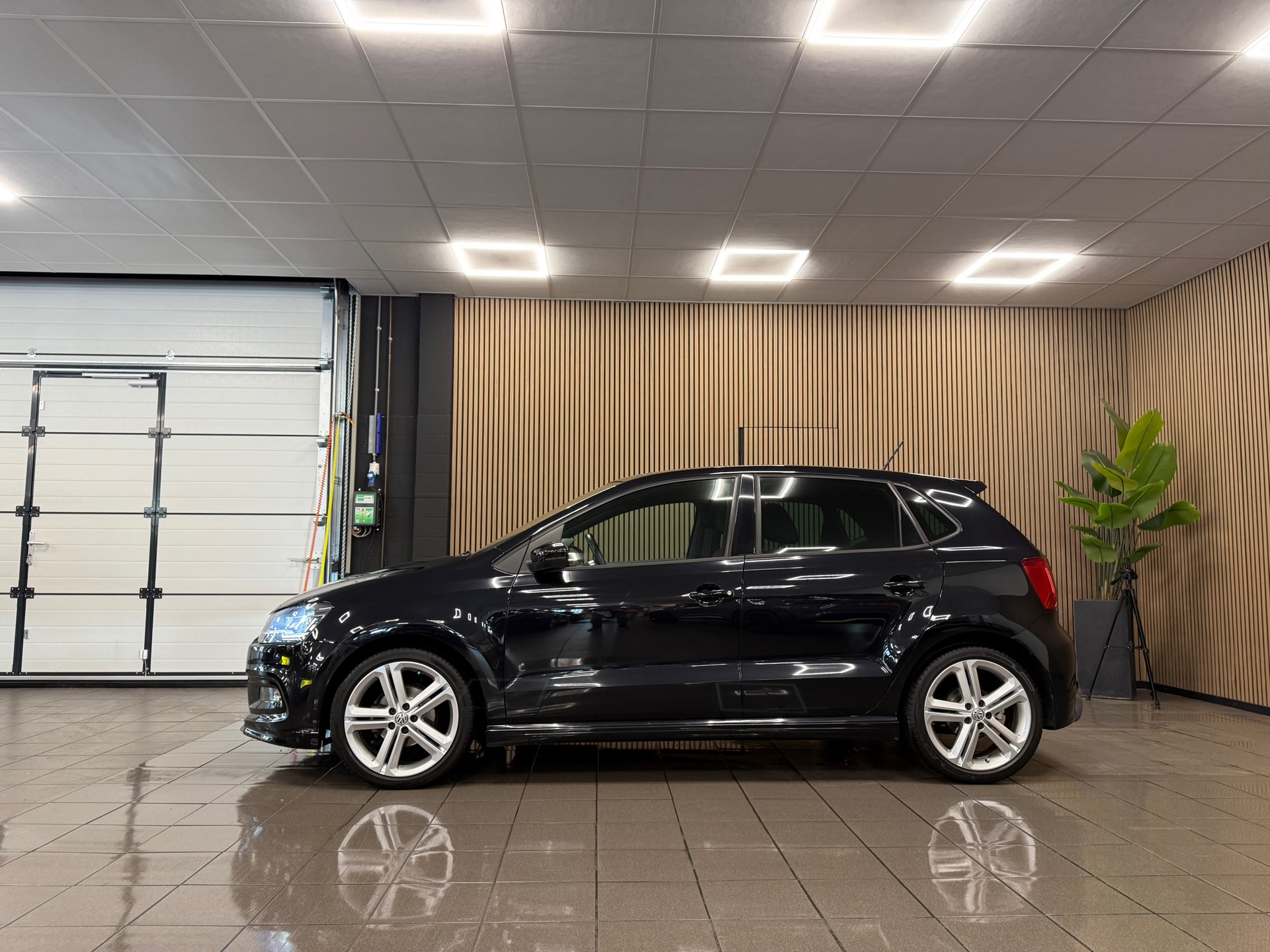 https://www.autokooy.nl//xml/images/53329622-2.JPG