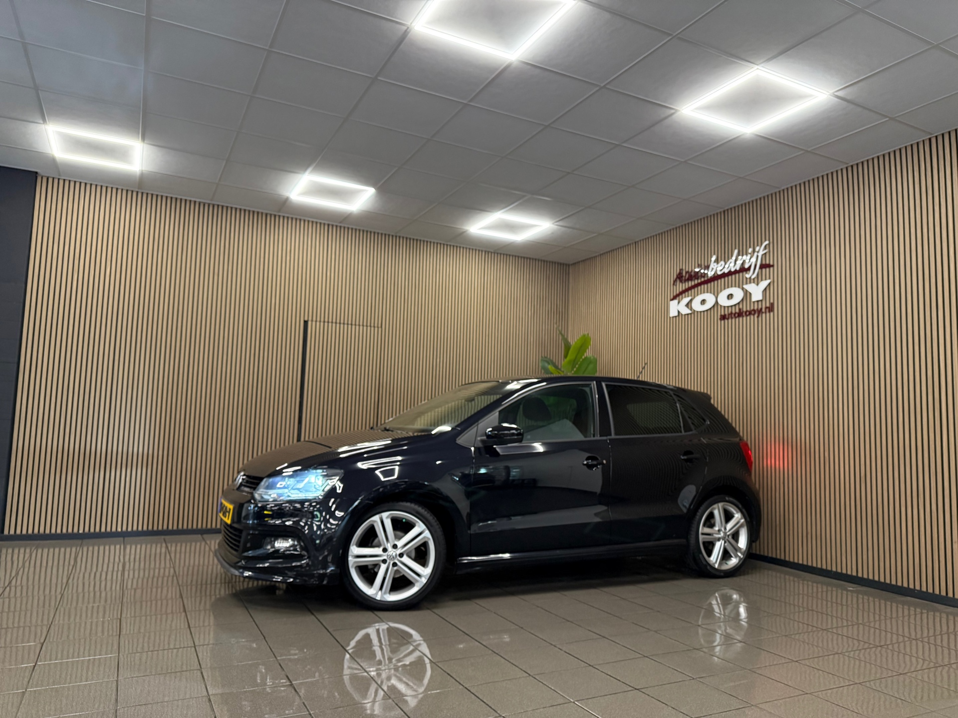 https://www.autokooy.nl//xml/images/53329622-9.JPG