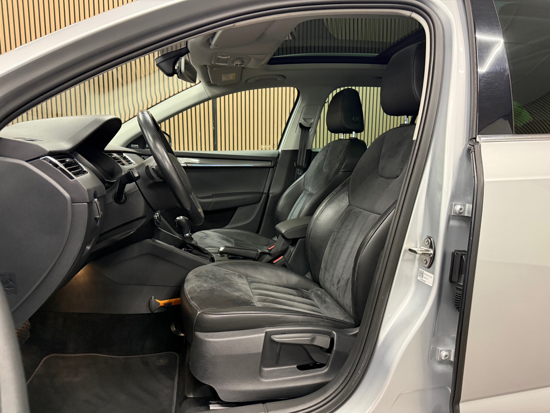 https://www.autokooy.nl//xml/images/53377603-11.JPG