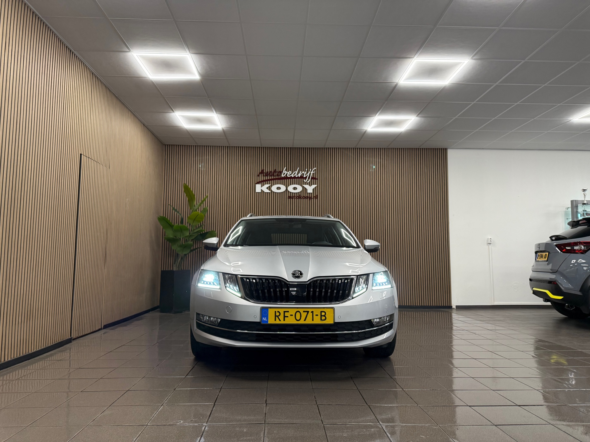 https://www.autokooy.nl//xml/images/53377603-8.JPG