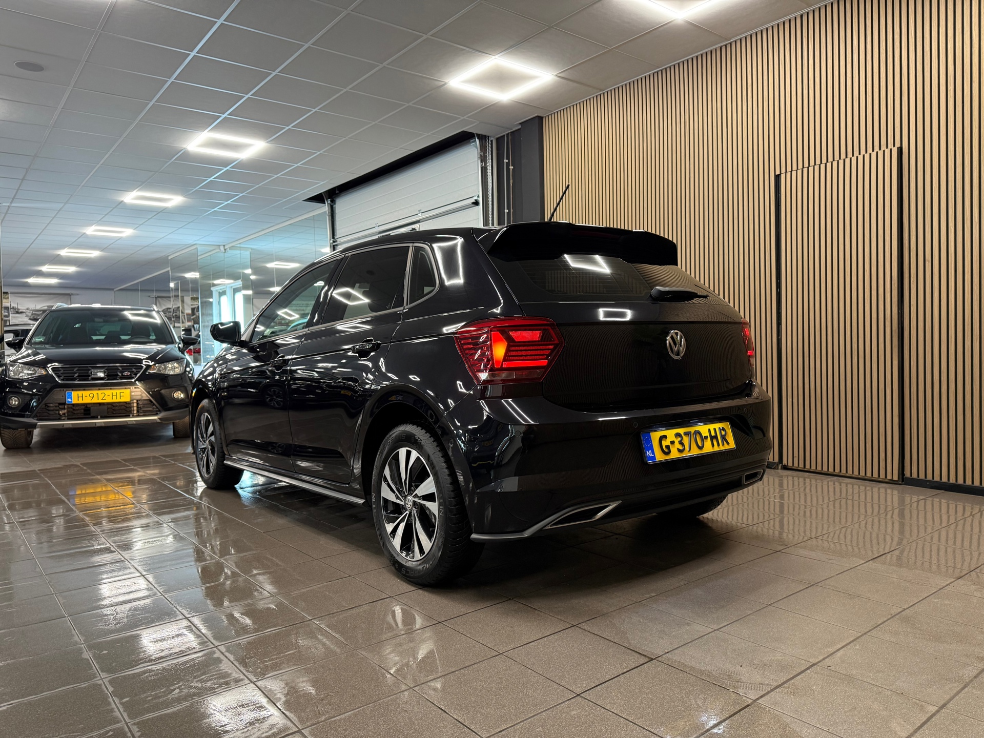 https://www.autokooy.nl//xml/images/53377756-3.JPG
