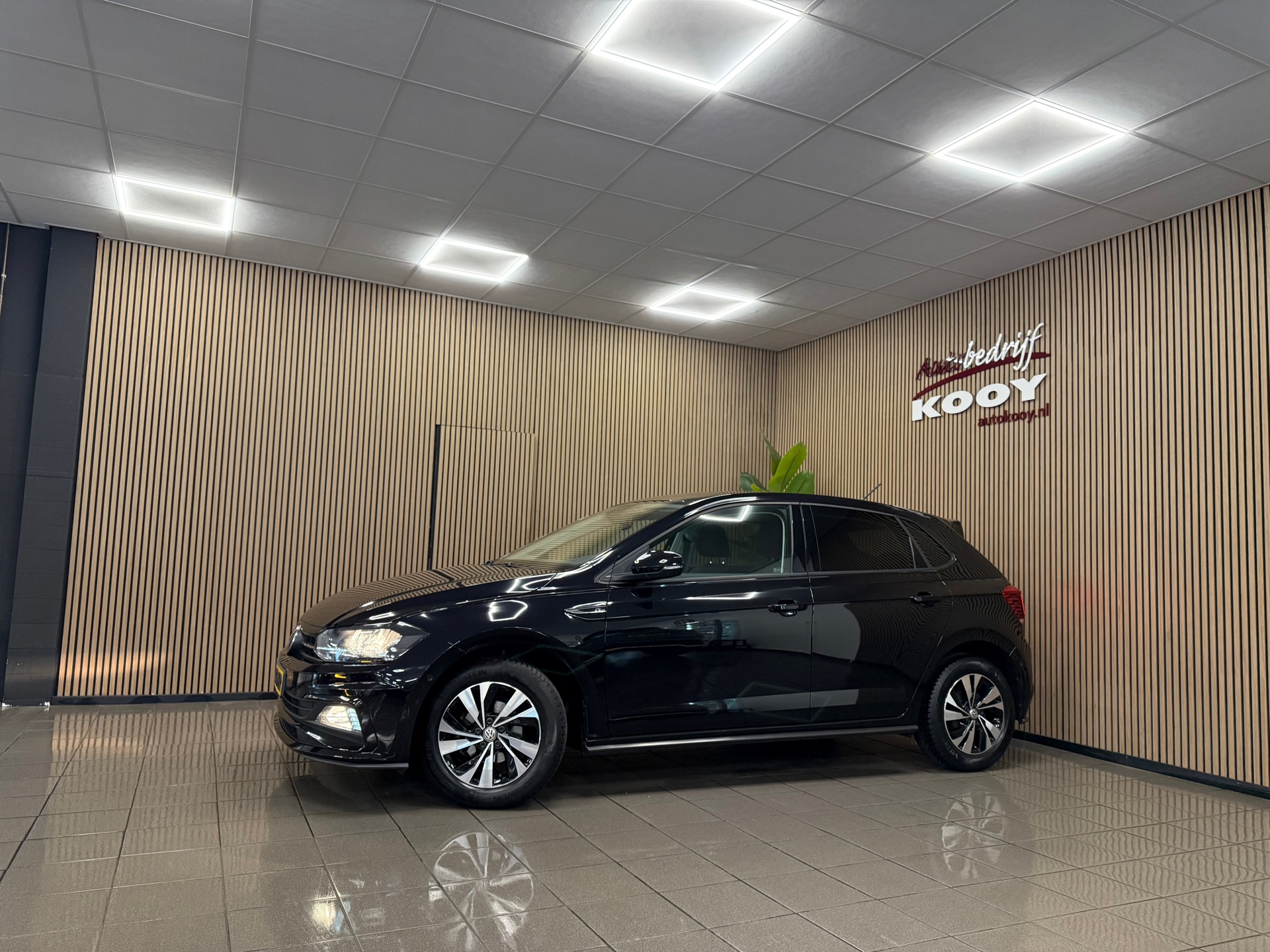 https://www.autokooy.nl//xml/images/53377756-9.JPG