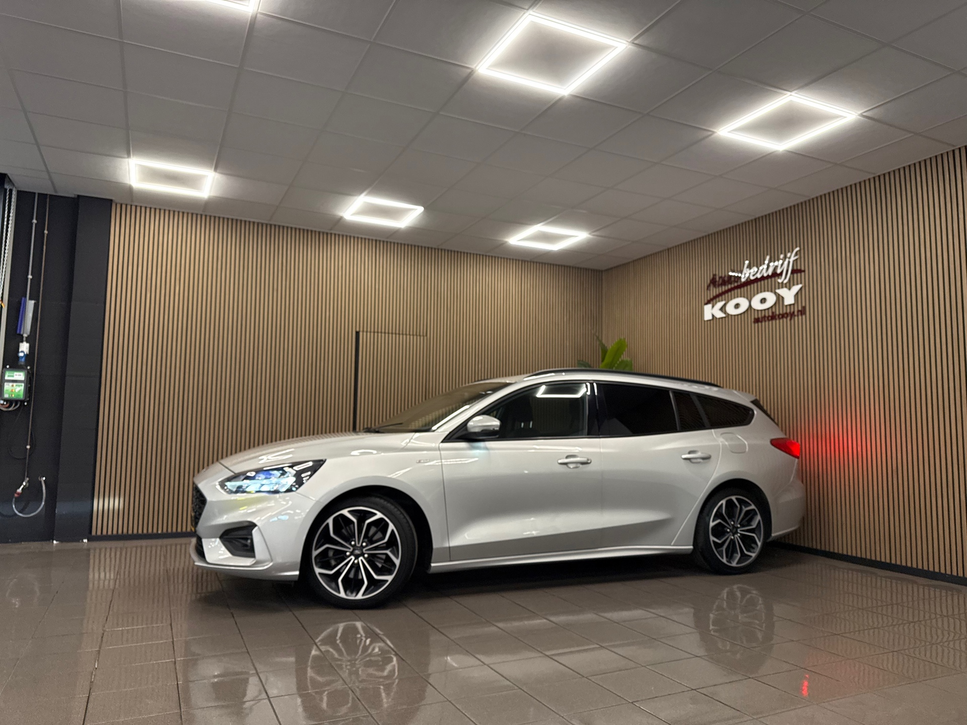 https://www.autokooy.nl//xml/images/53404331-9.JPG