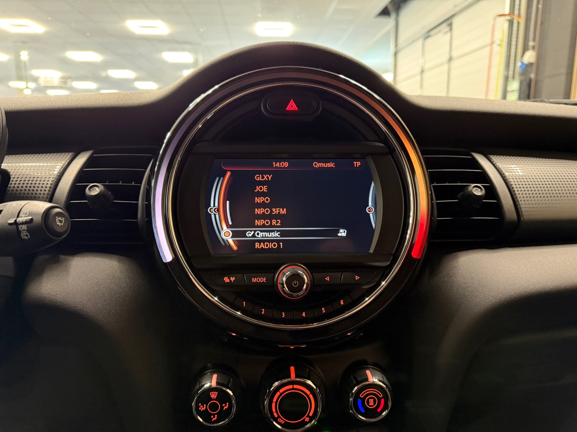 https://www.autokooy.nl//xml/images/53434762-15.JPG