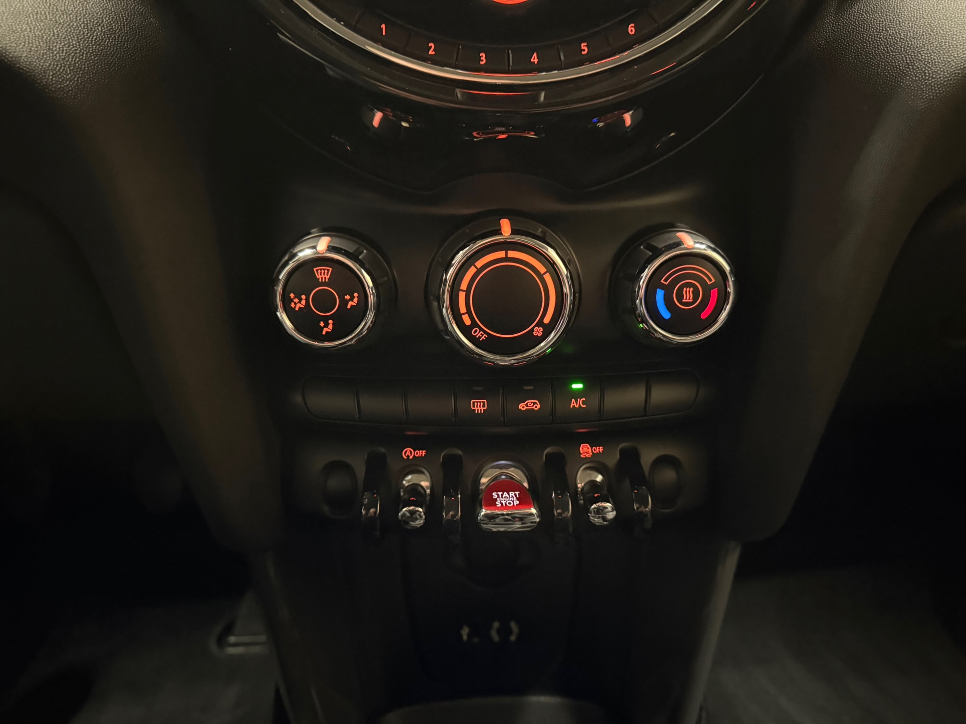 https://www.autokooy.nl//xml/images/53434762-18.JPG
