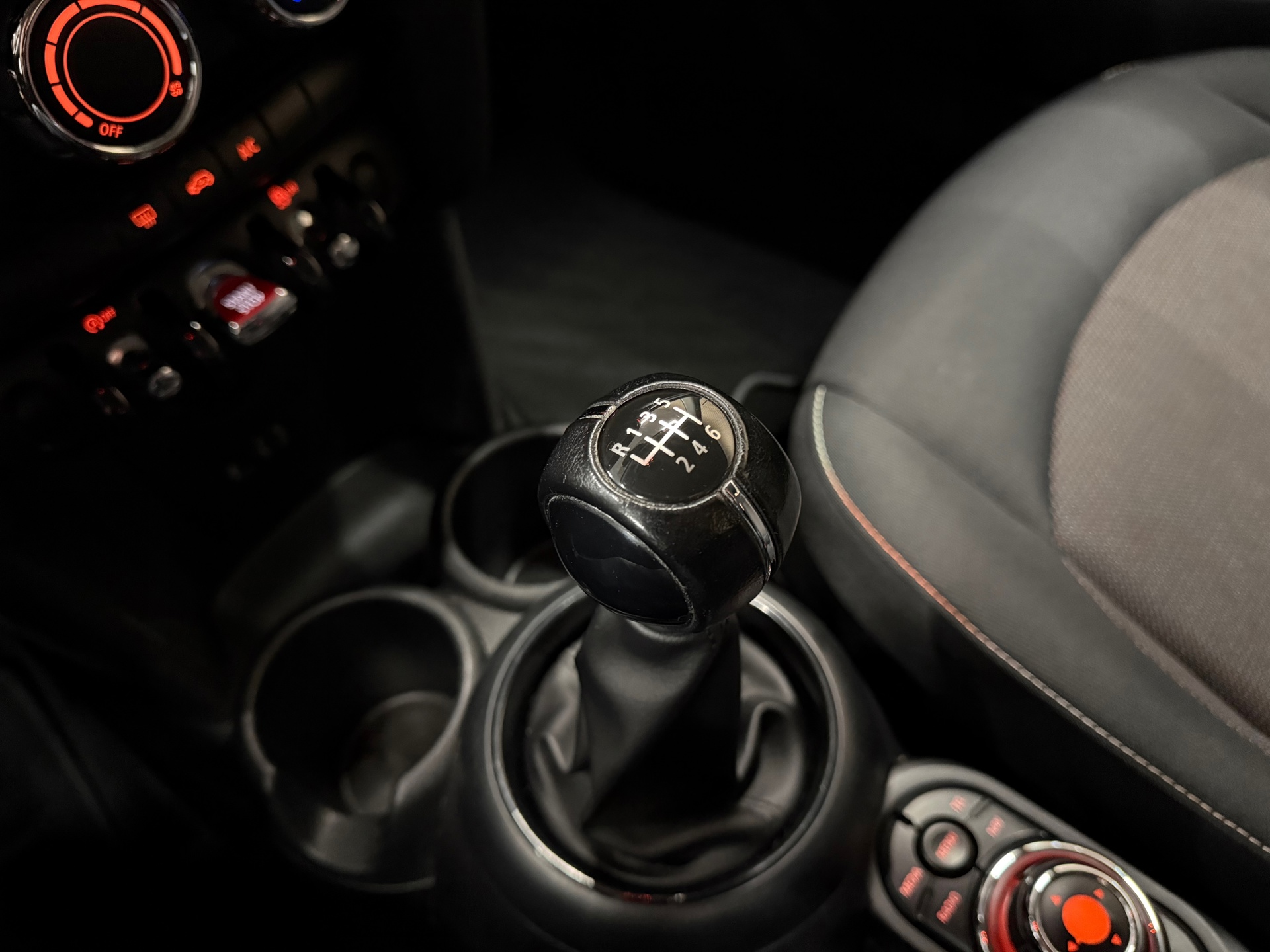 https://www.autokooy.nl//xml/images/53434762-19.JPG