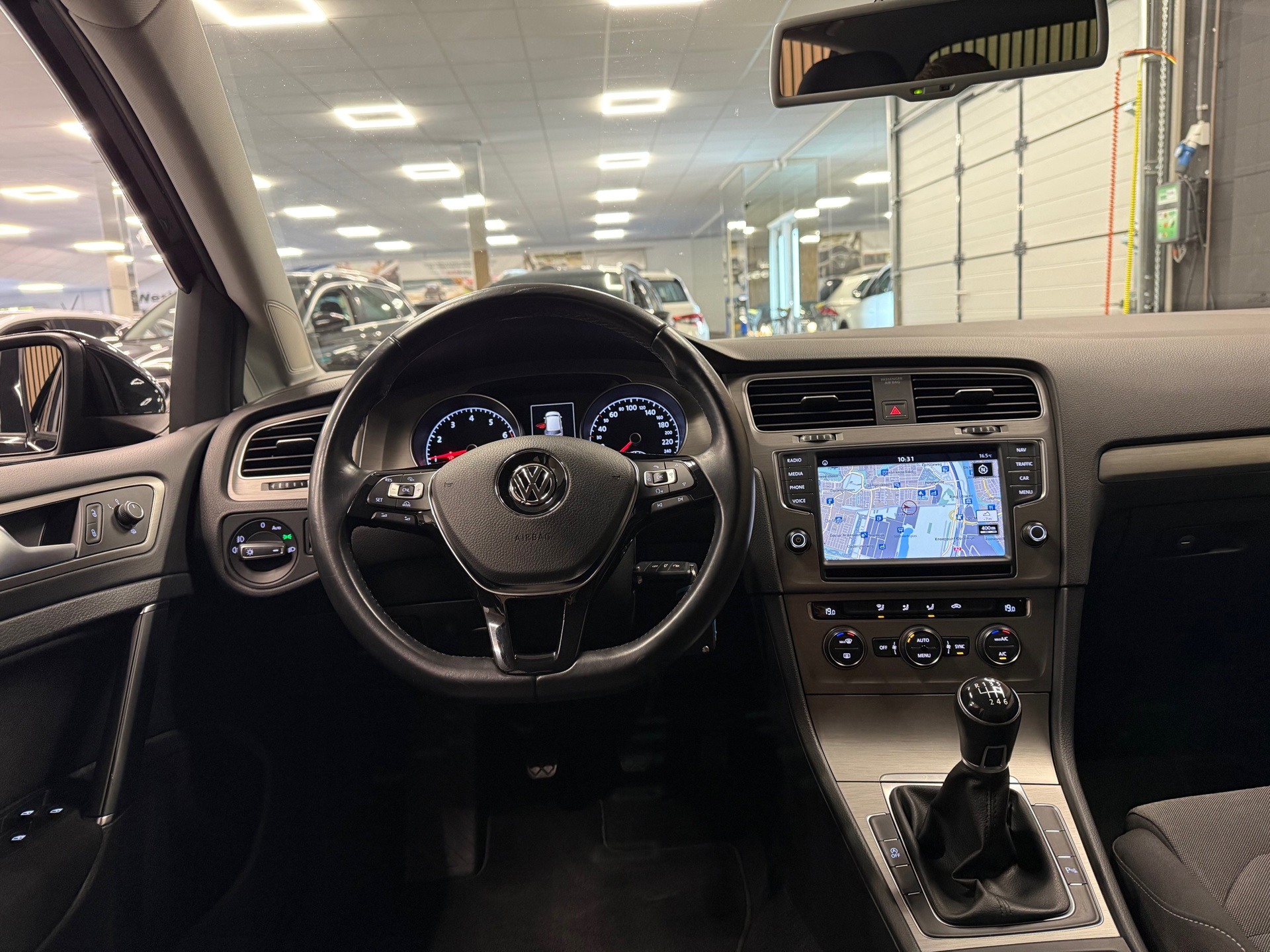 https://www.autokooy.nl//xml/images/53472243-21.JPG