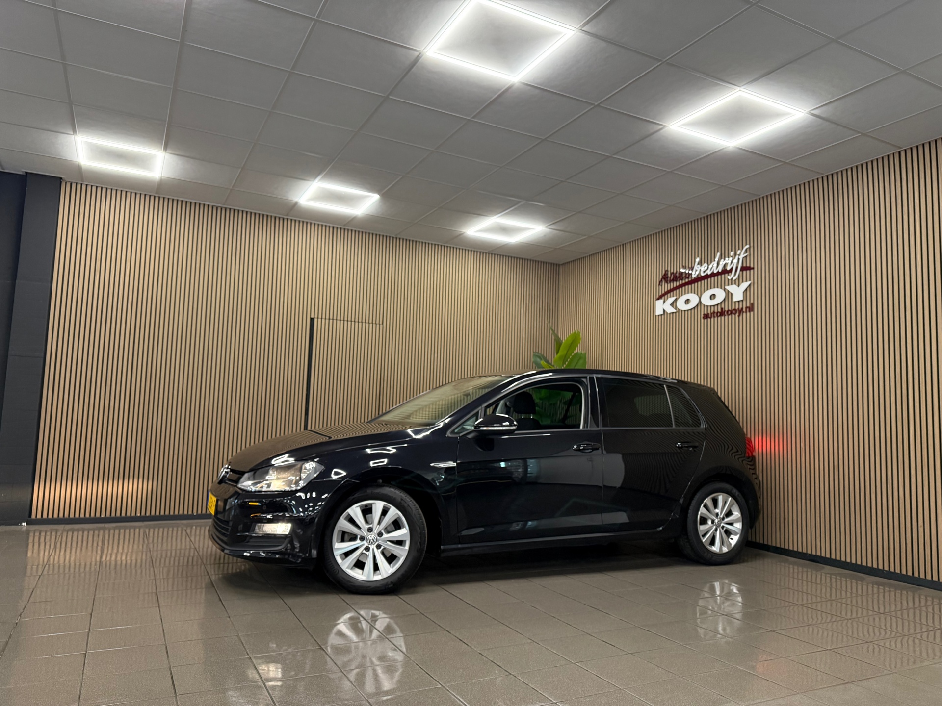 https://www.autokooy.nl//xml/images/53472243-9.JPG