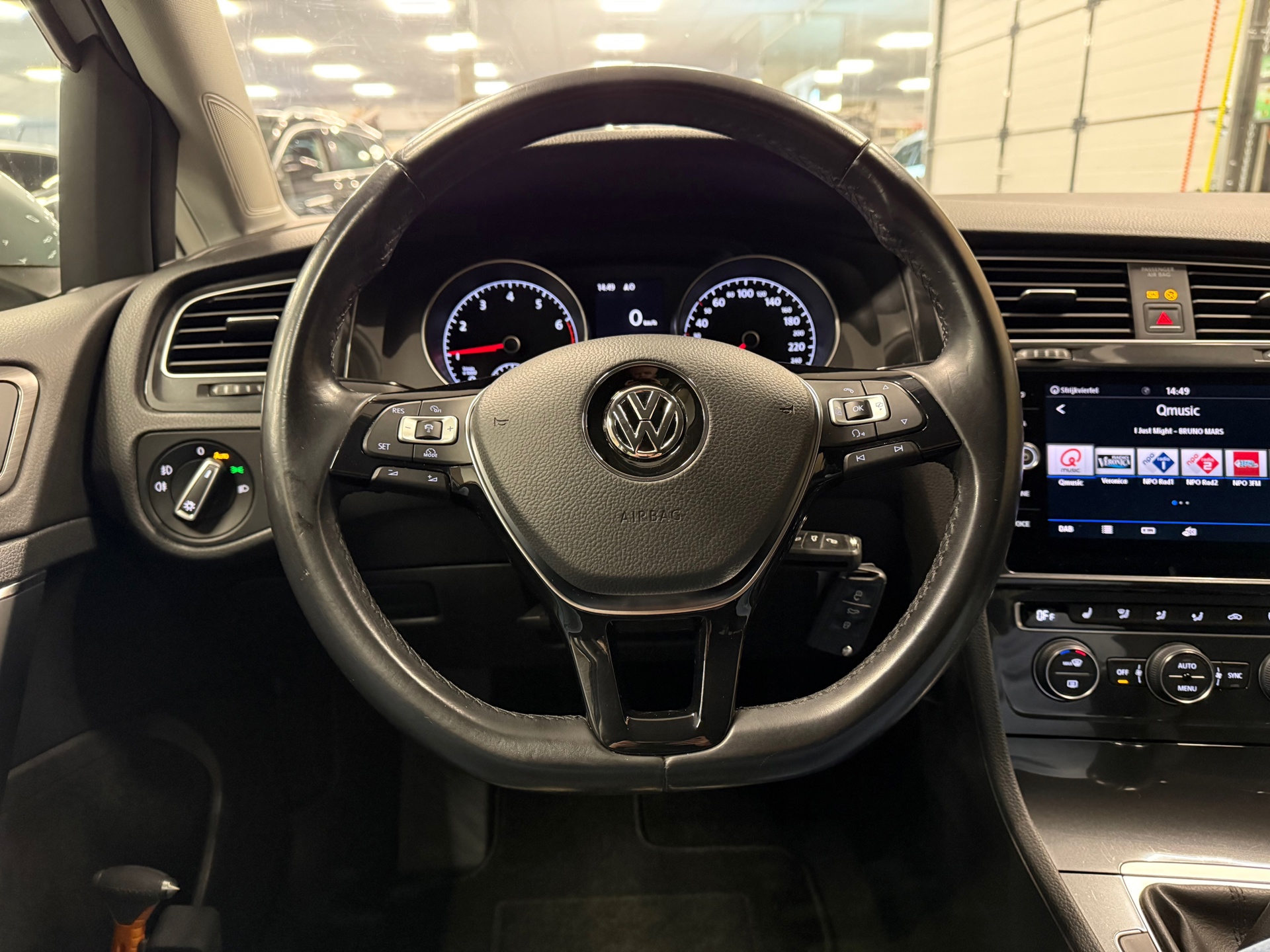 https://www.autokooy.nl//xml/images/53523932-13.JPG
