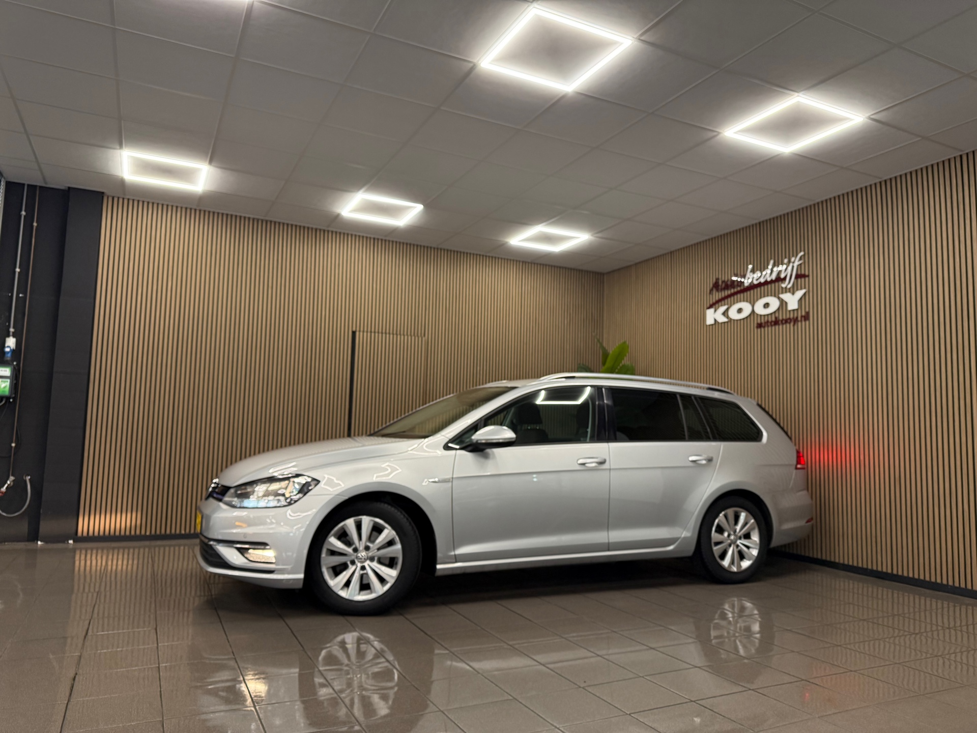 https://www.autokooy.nl//xml/images/53523932-9.JPG