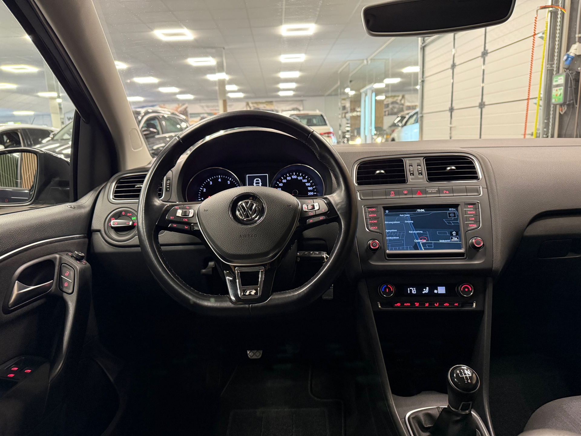 https://www.autokooy.nl//xml/images/53550252-21.JPG