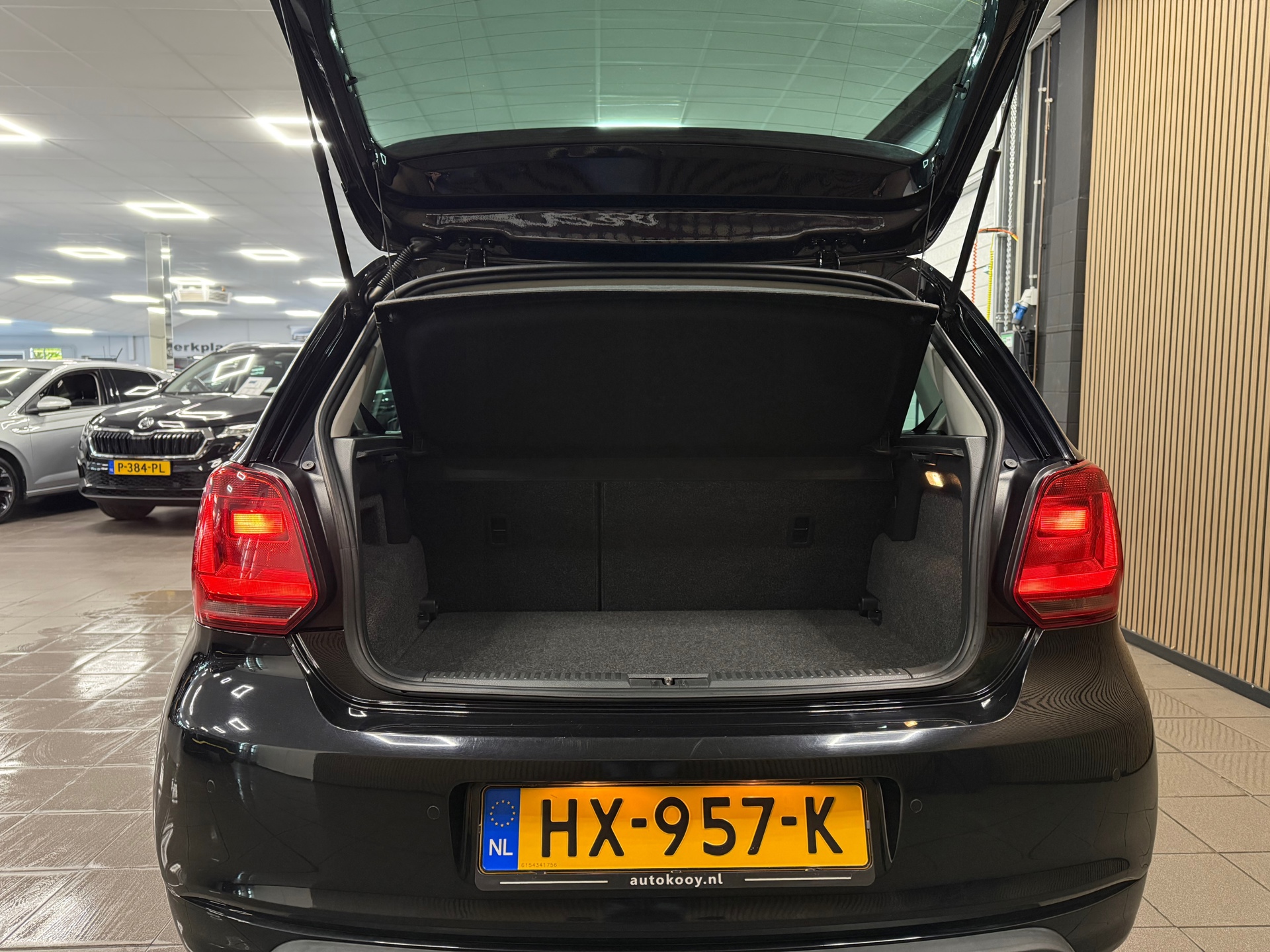 https://www.autokooy.nl//xml/images/53550252-5.JPG