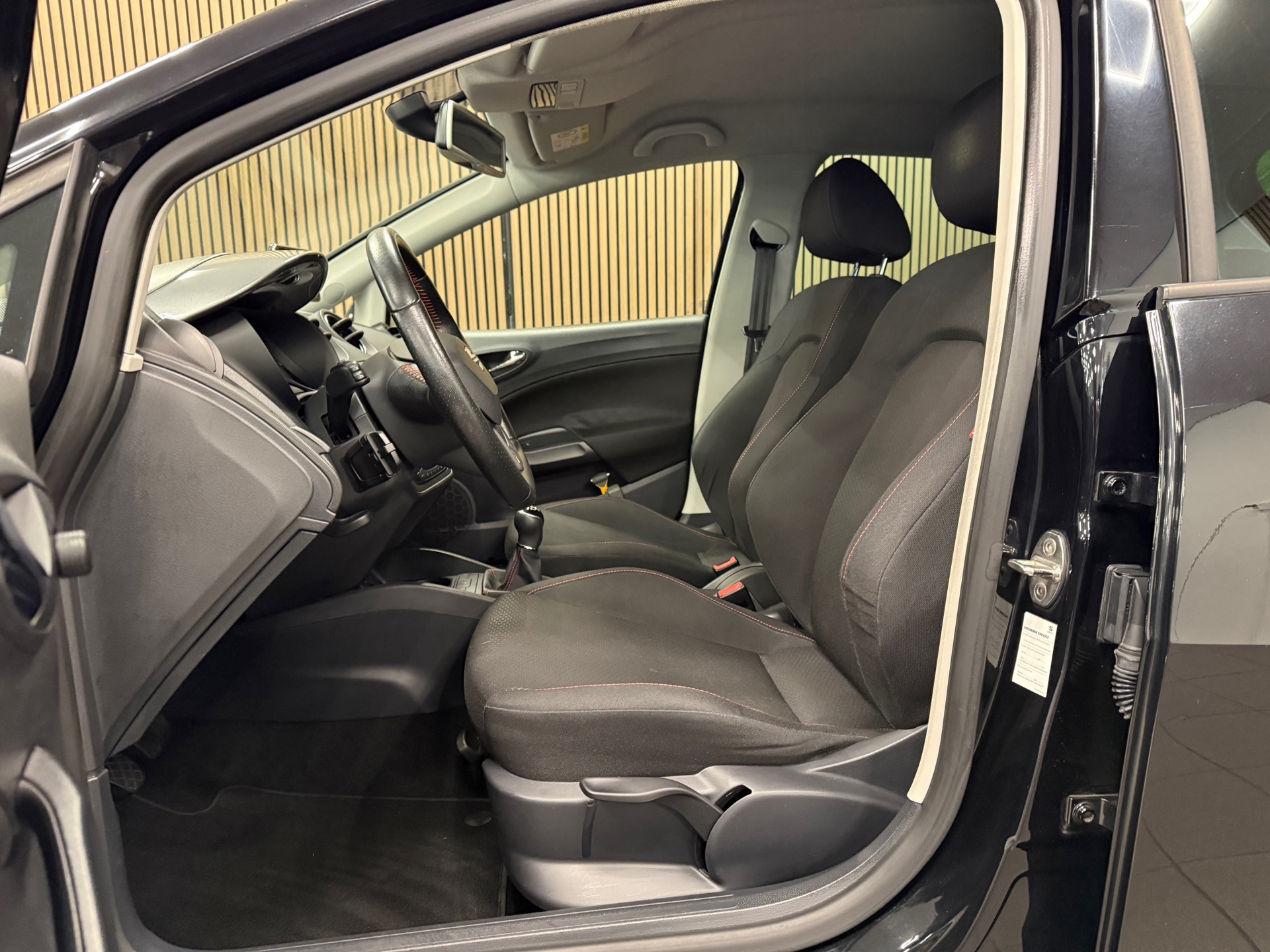 https://www.autokooy.nl//xml/images/53574575-11.JPG