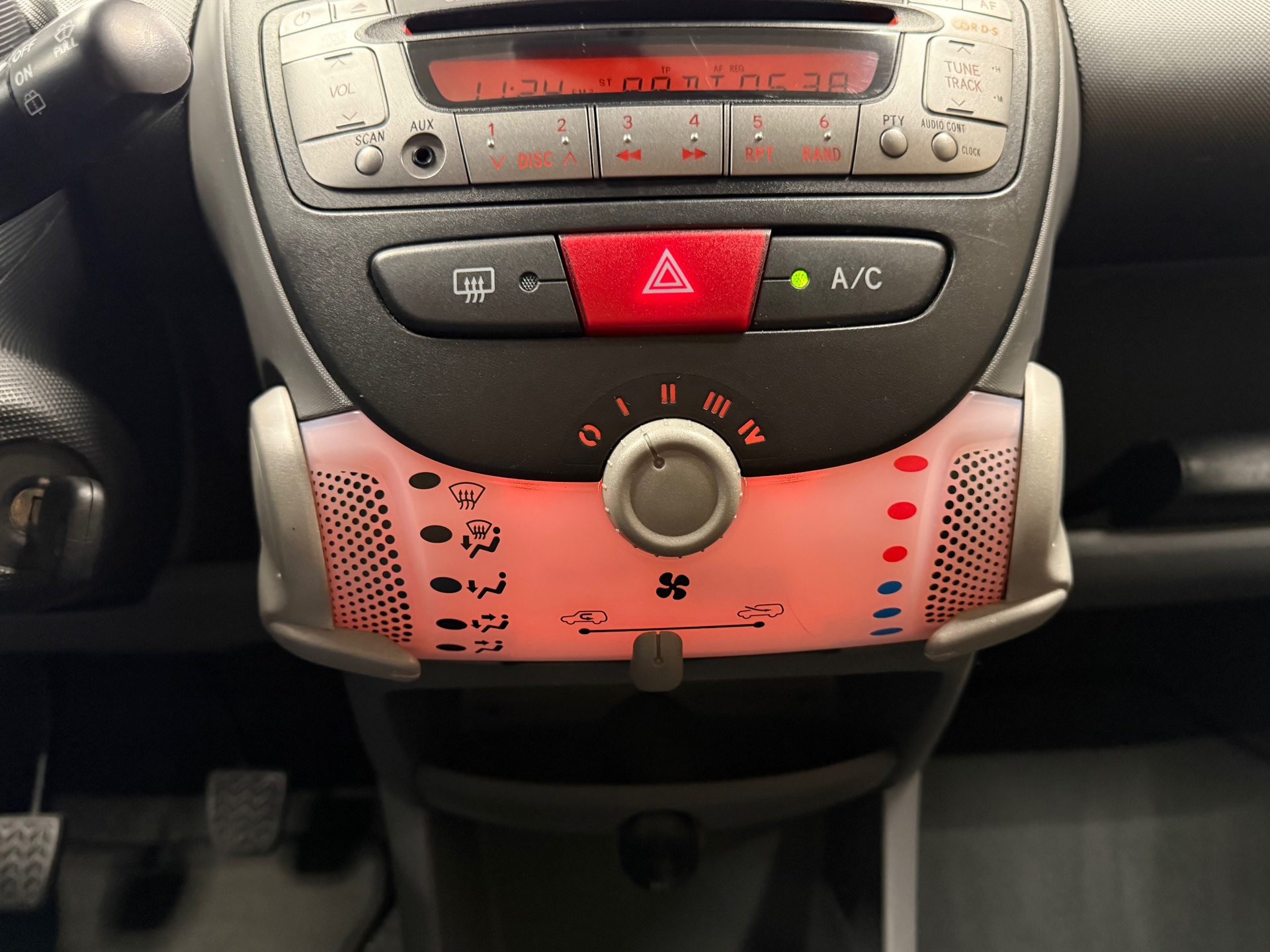 https://www.autokooy.nl//xml/images/53607384-19.JPG