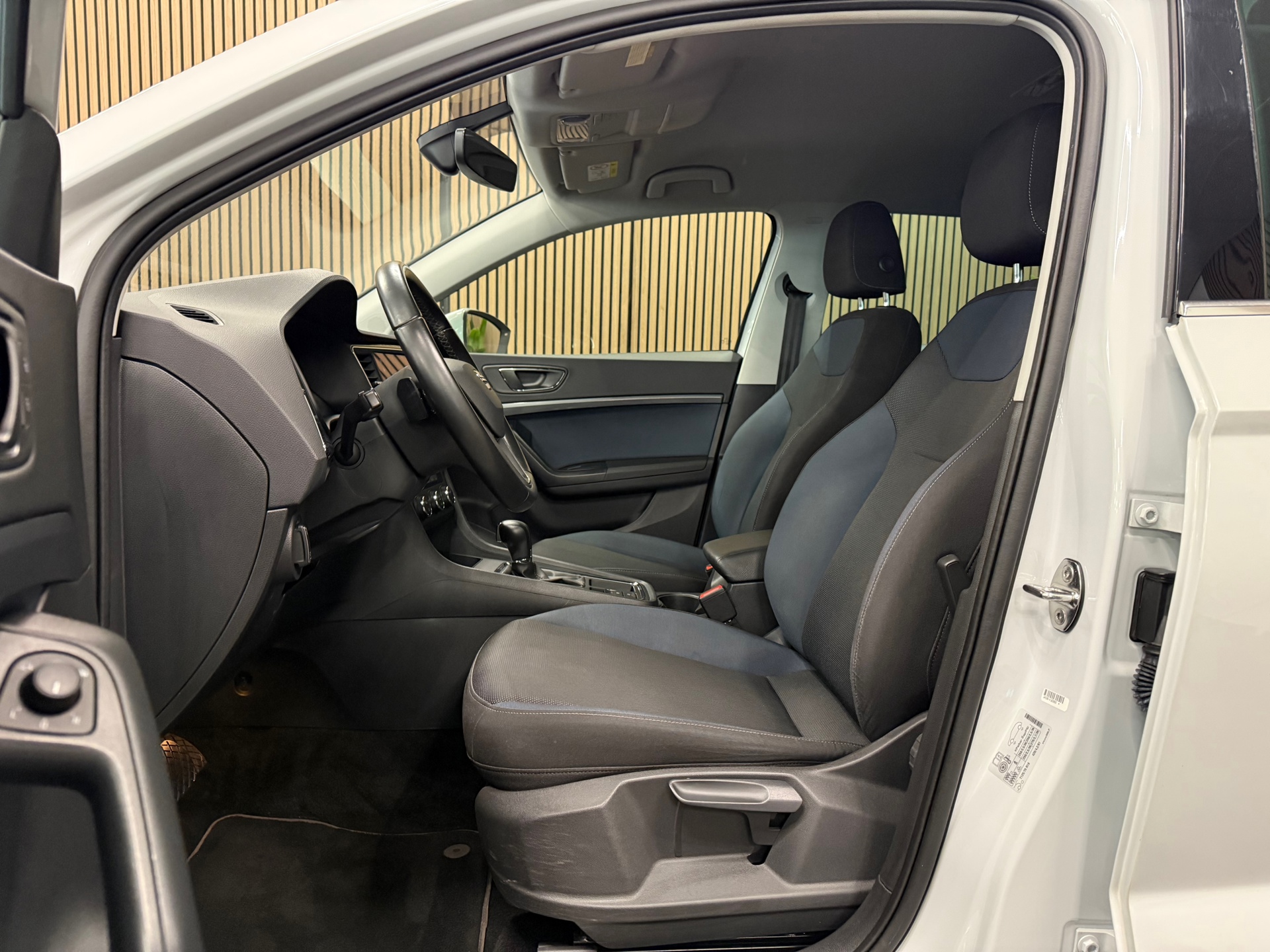 https://www.autokooy.nl//xml/images/53607545-12.JPG