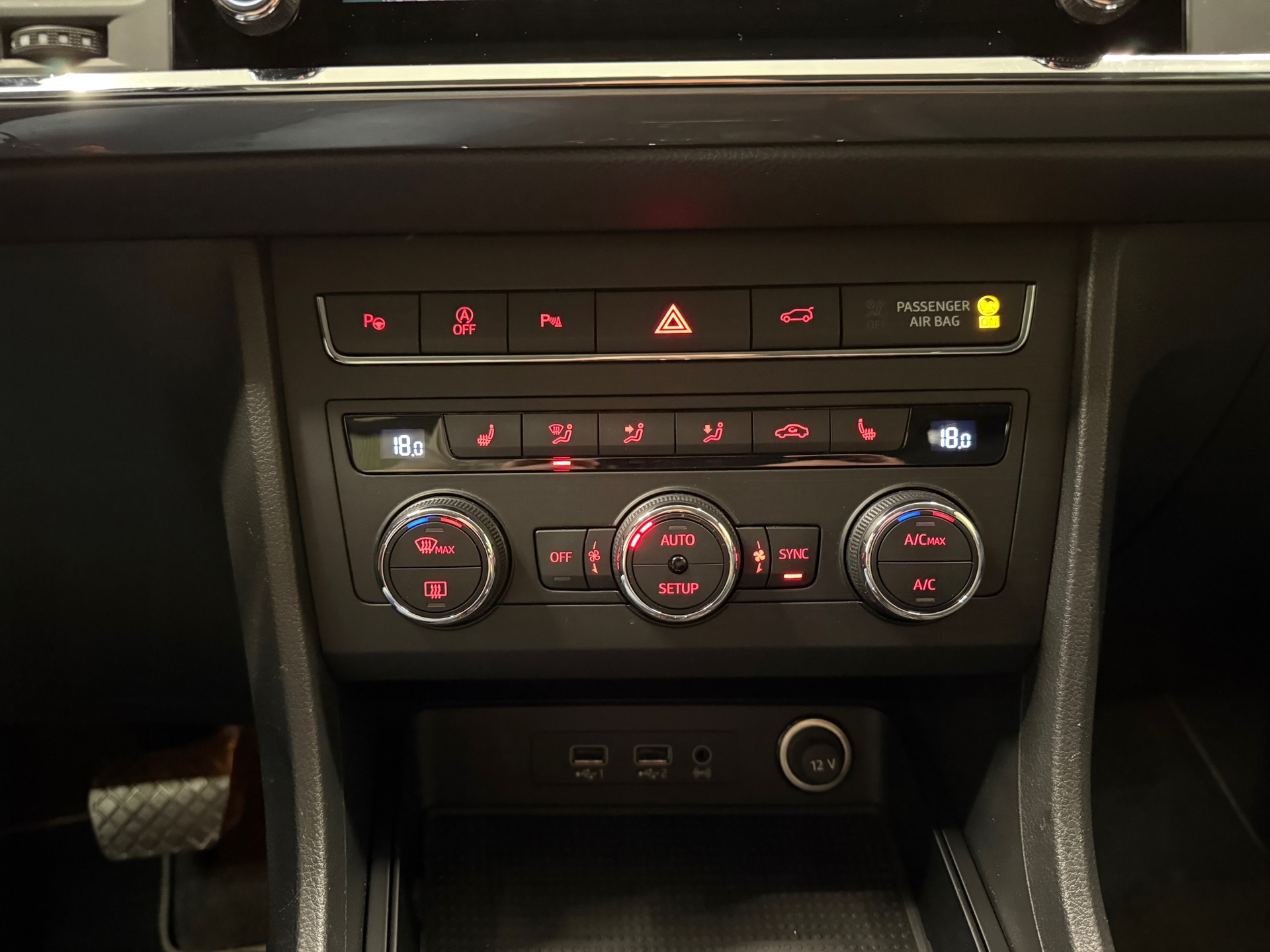 https://www.autokooy.nl//xml/images/53607545-20.JPG