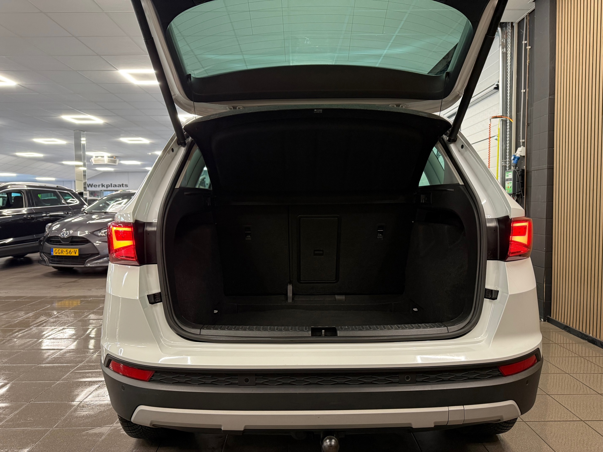 https://www.autokooy.nl//xml/images/53607545-5.JPG