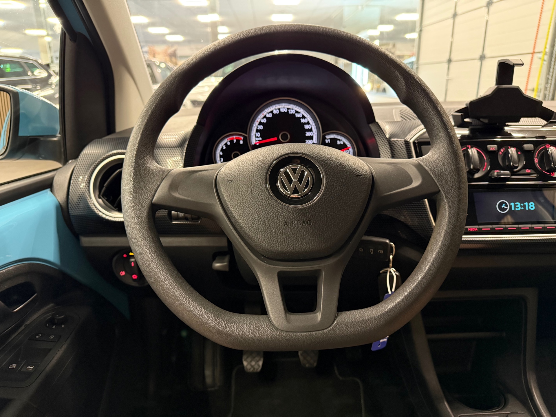https://www.autokooy.nl//xml/images/53665196-13.JPG