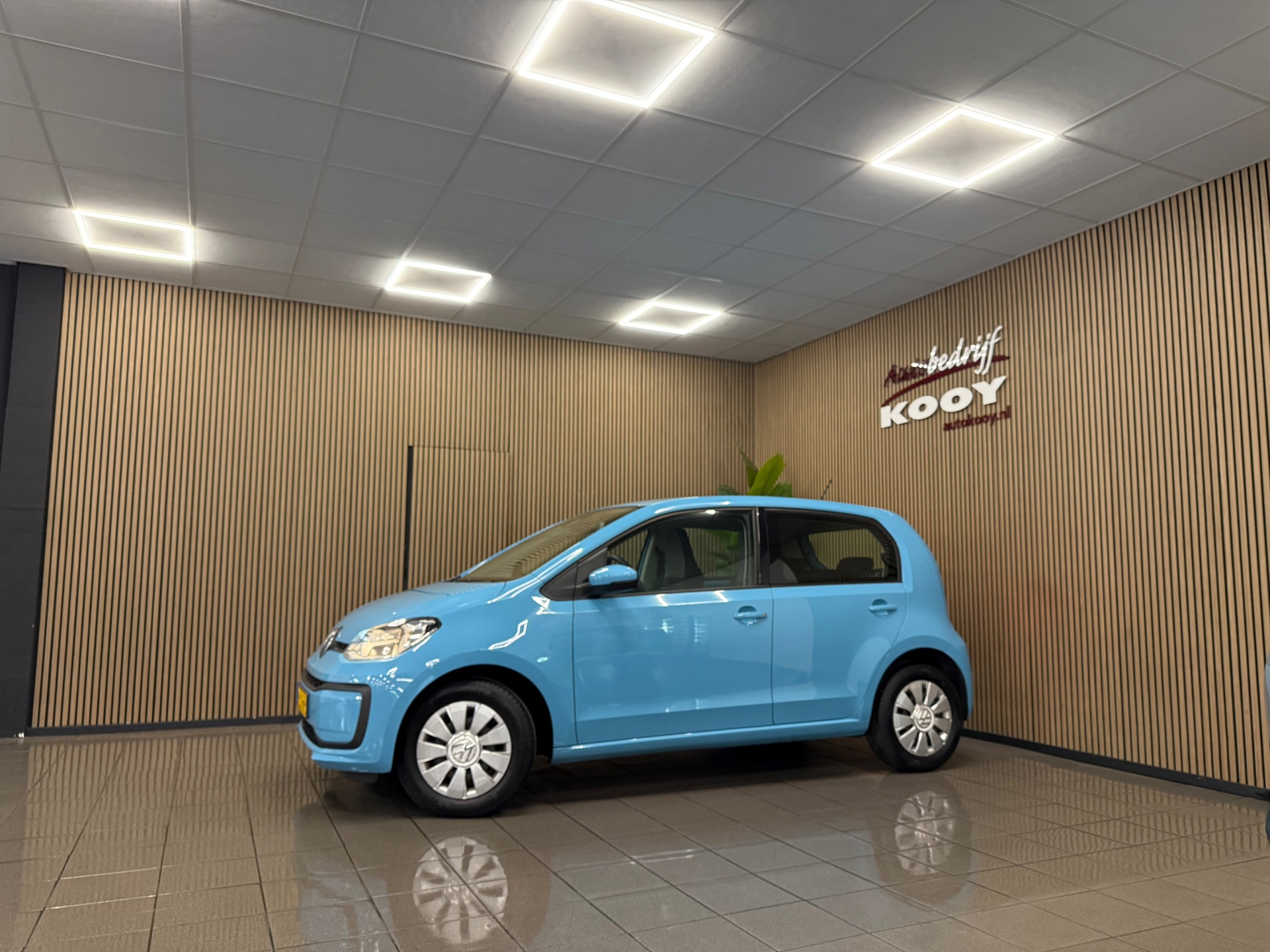 https://www.autokooy.nl//xml/images/53665196-9.JPG