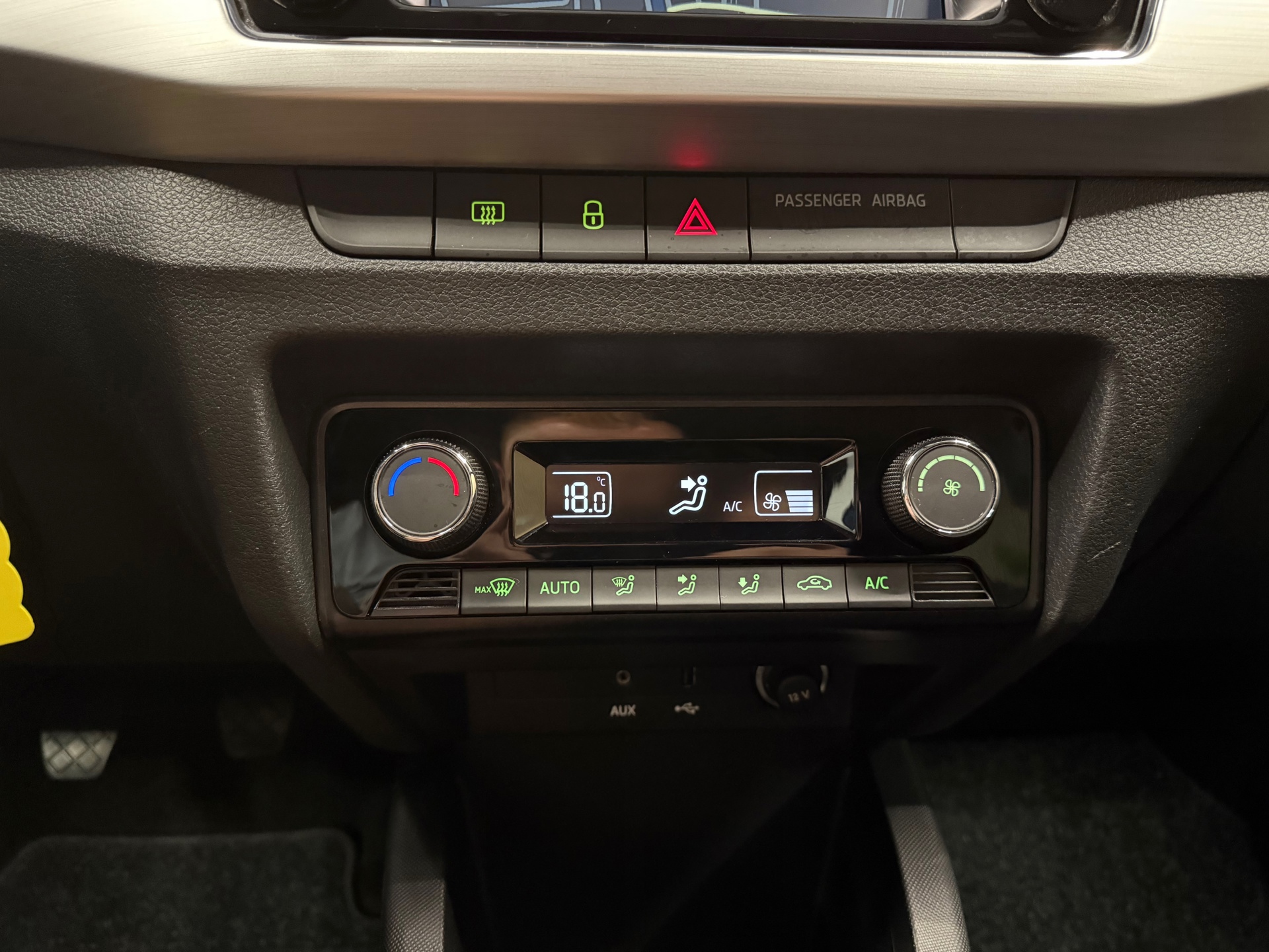 https://www.autokooy.nl//xml/images/53692167-19.JPG