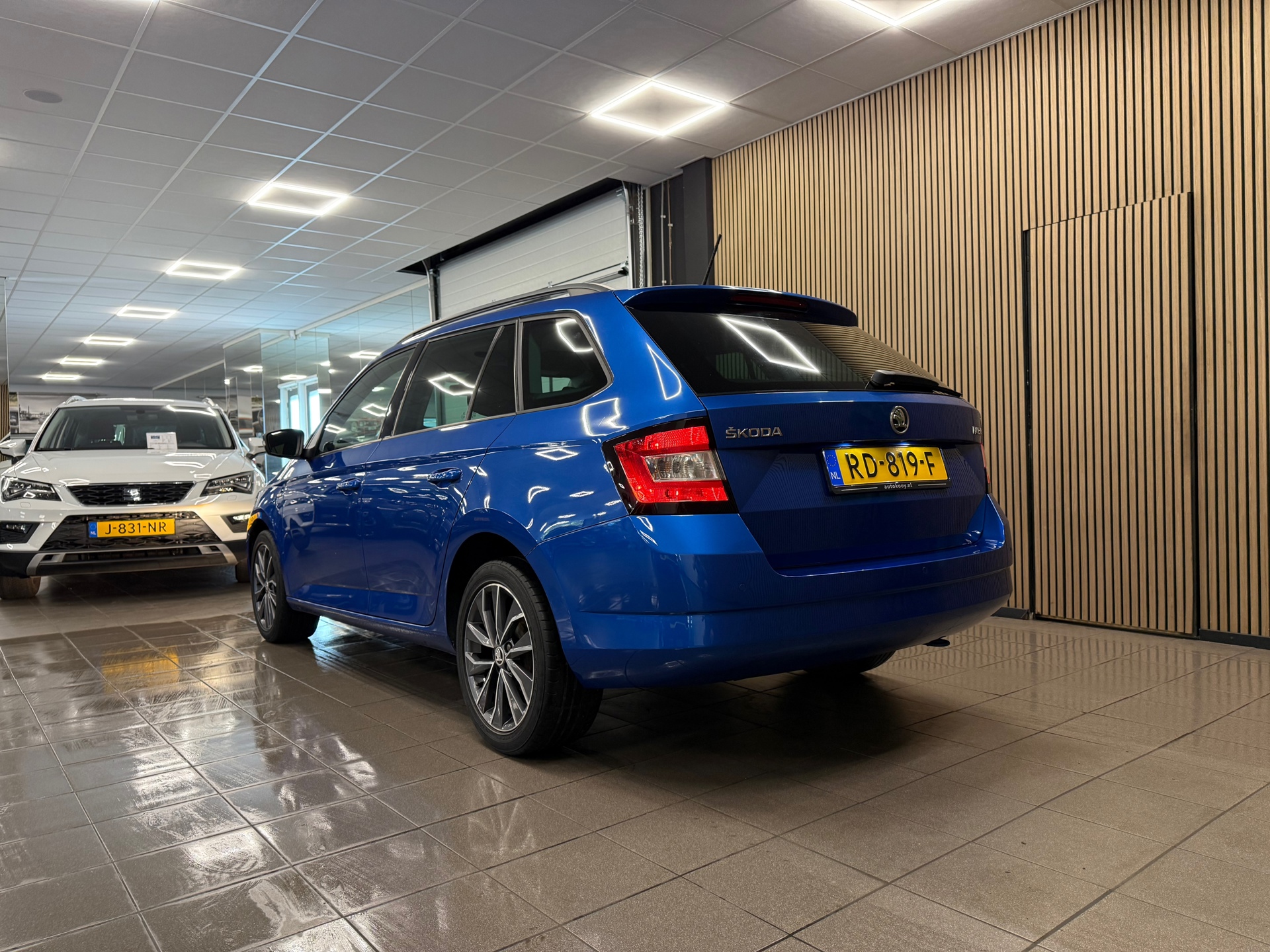 https://www.autokooy.nl//xml/images/53692167-3.JPG