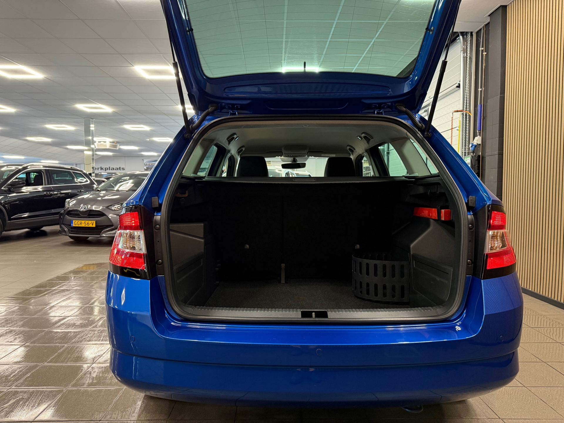 https://www.autokooy.nl//xml/images/53692167-5.JPG