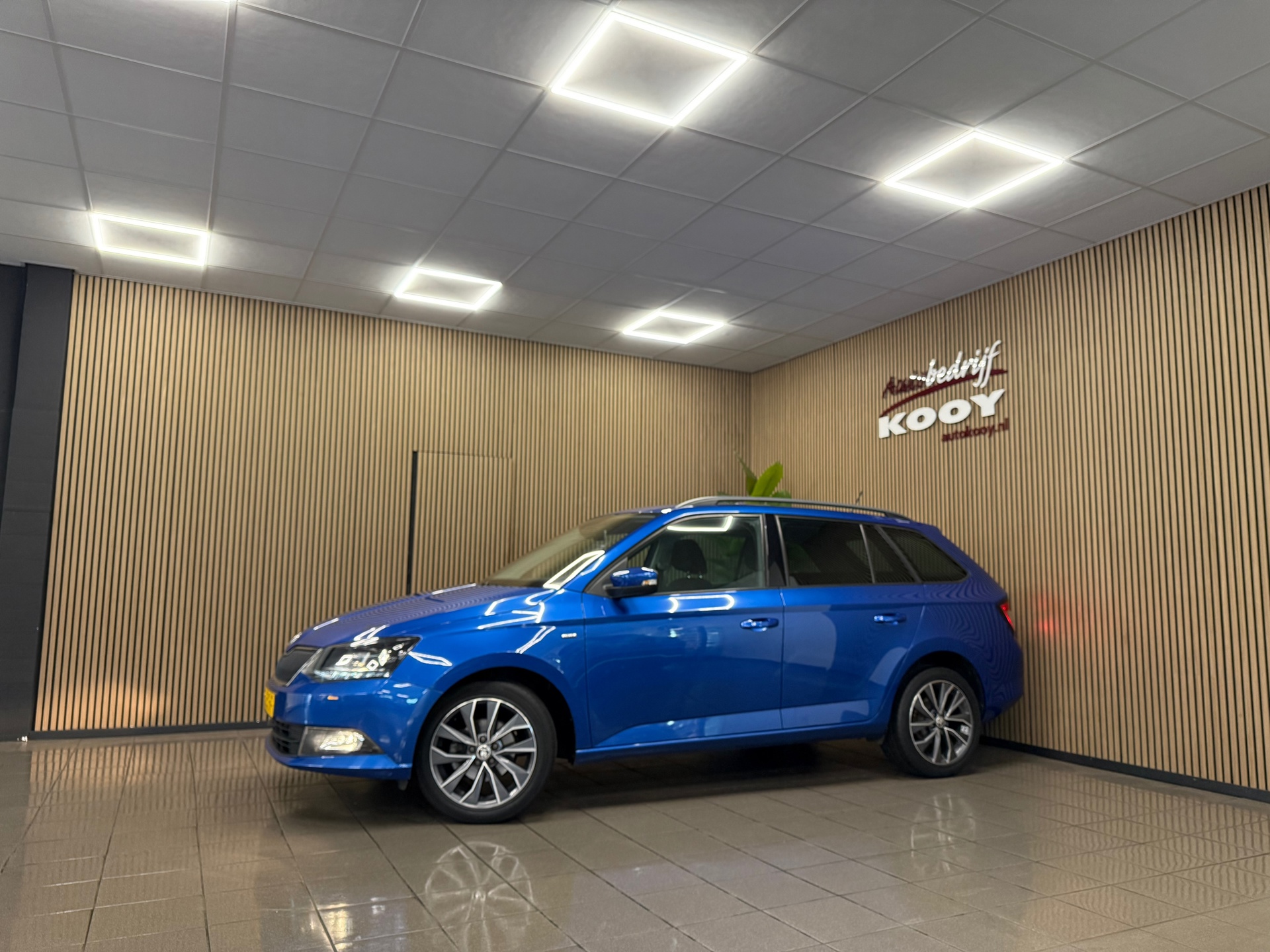 https://www.autokooy.nl//xml/images/53692167-9.JPG