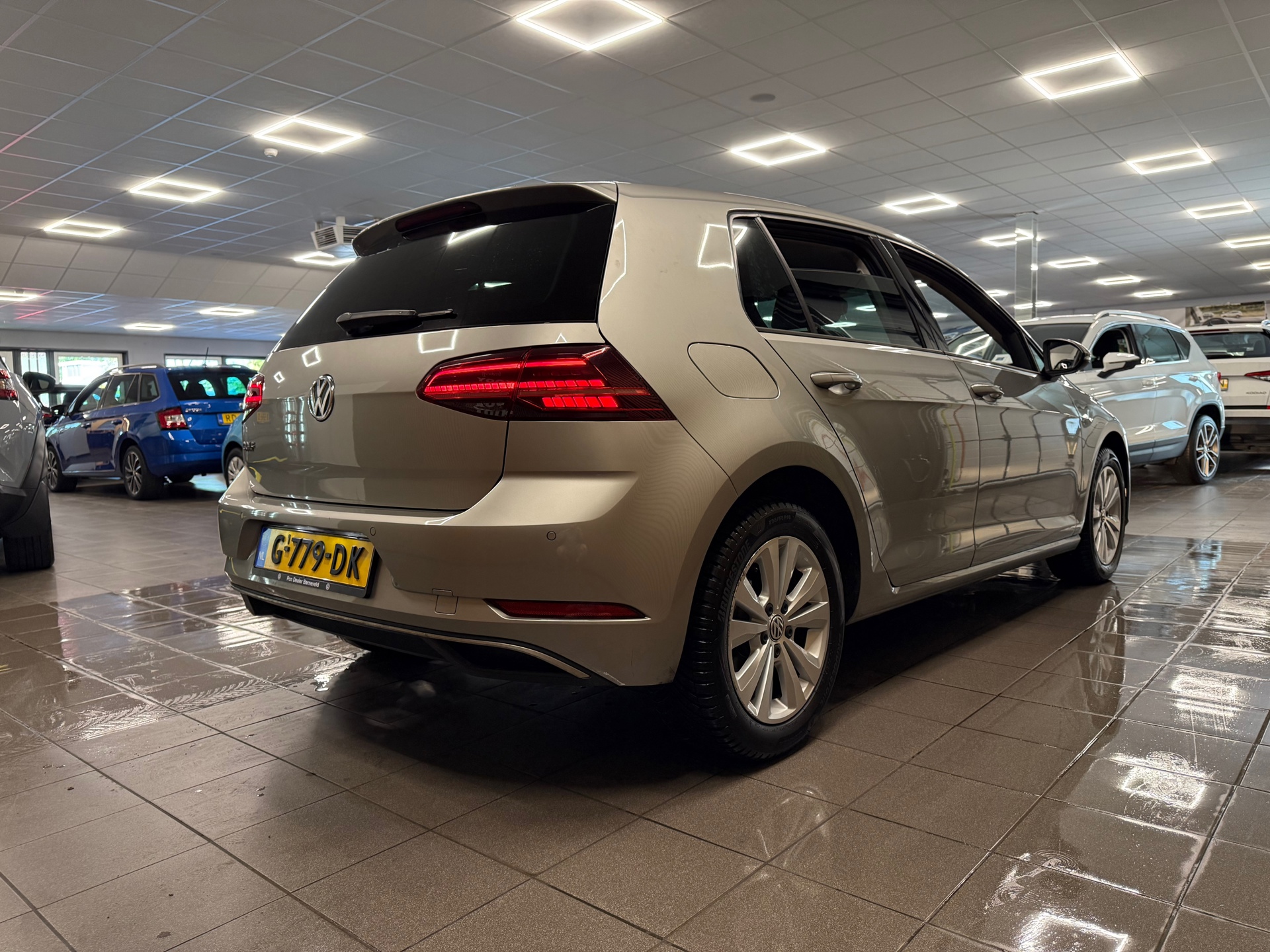 https://www.autokooy.nl//xml/images/53692523-6.JPG