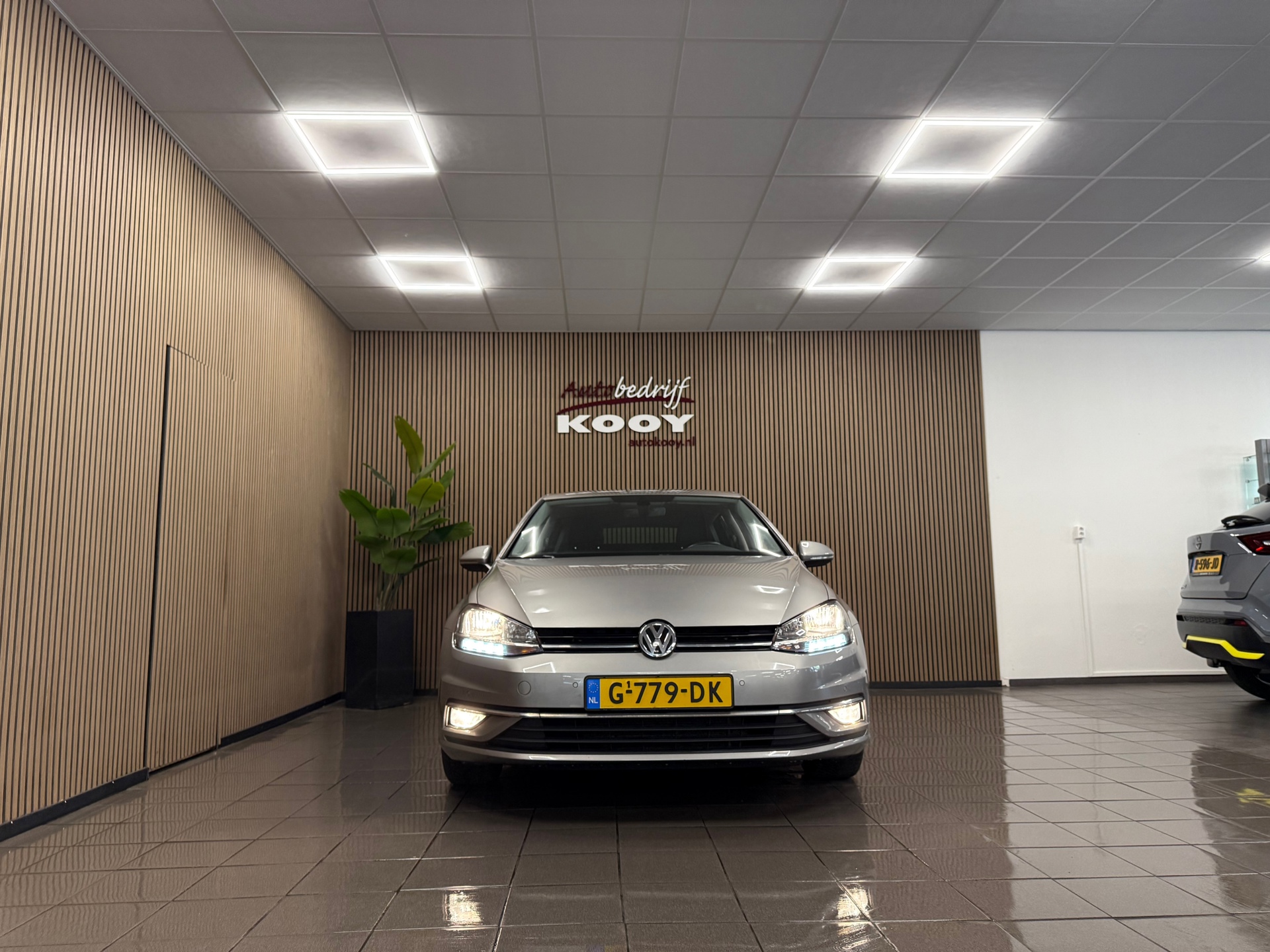 https://www.autokooy.nl//xml/images/53692523-8.JPG