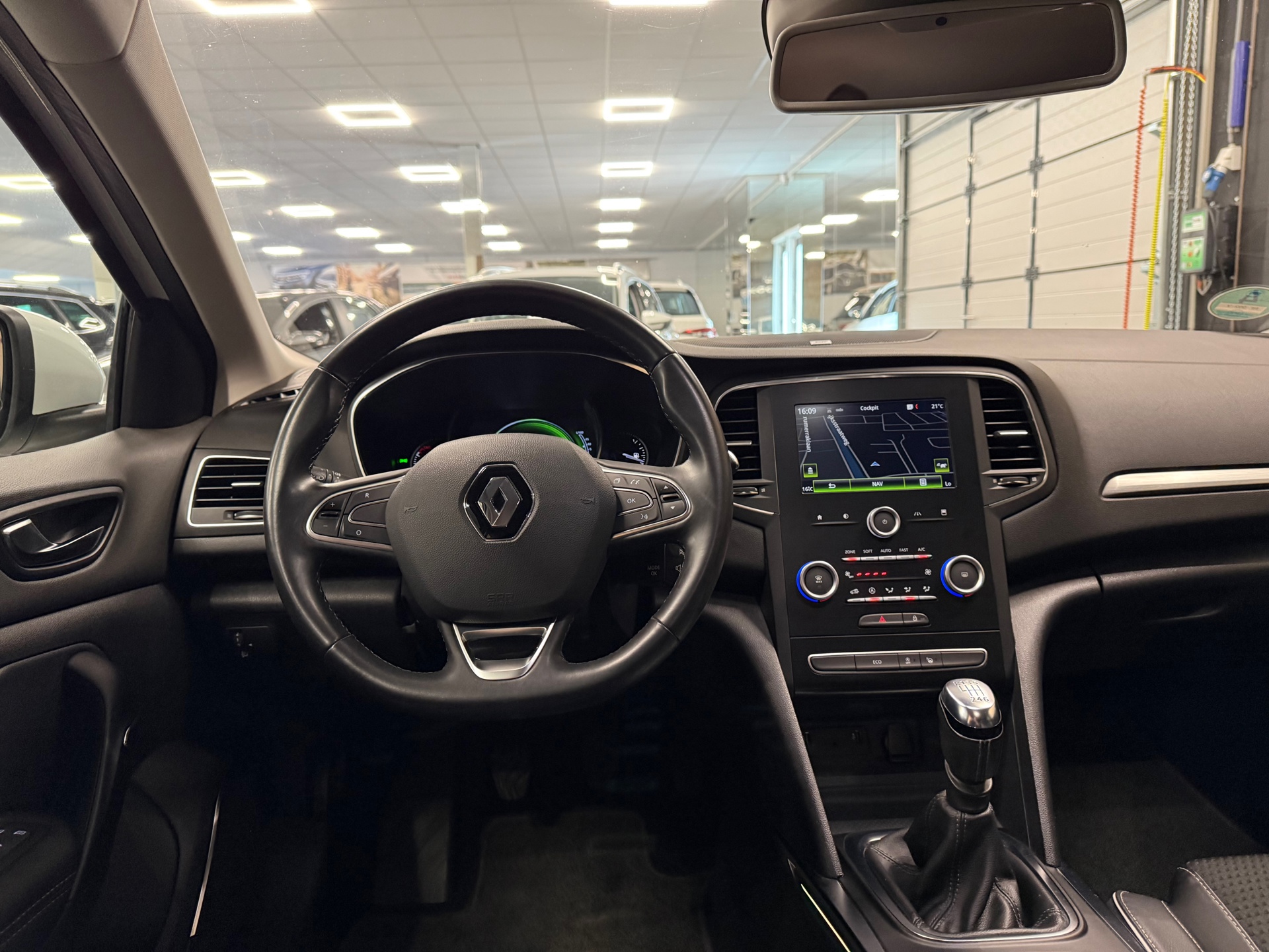 https://www.autokooy.nl//xml/images/53724278-22.JPG