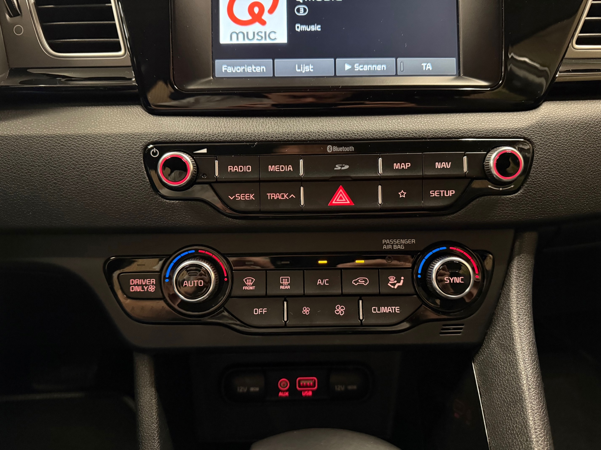 https://www.autokooy.nl//xml/images/53724400-18.JPG
