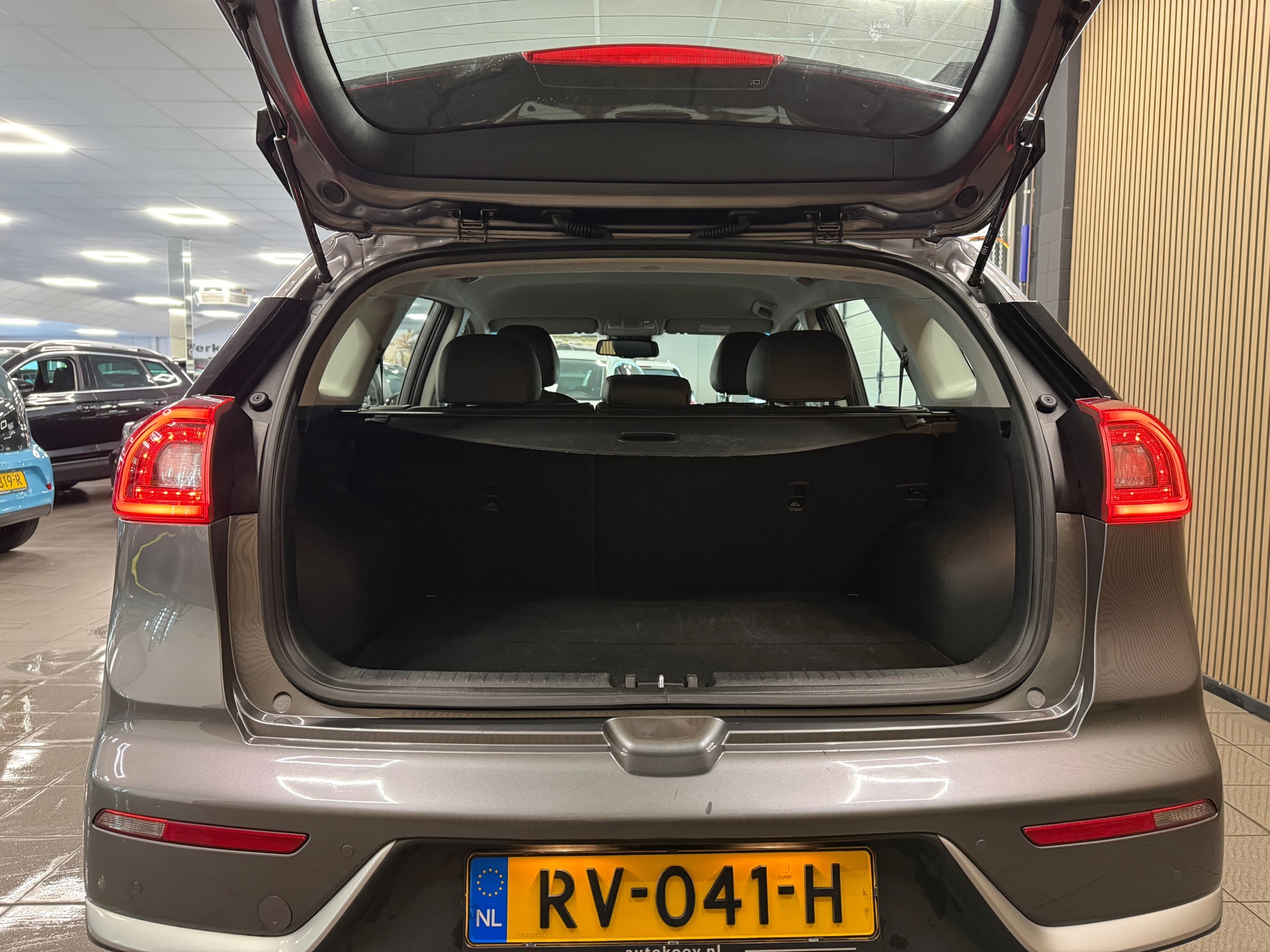 https://www.autokooy.nl//xml/images/53724400-5.JPG