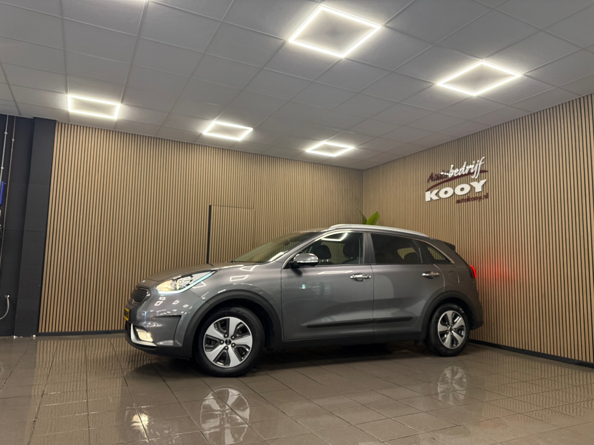 https://www.autokooy.nl//xml/images/53724400-9.JPG