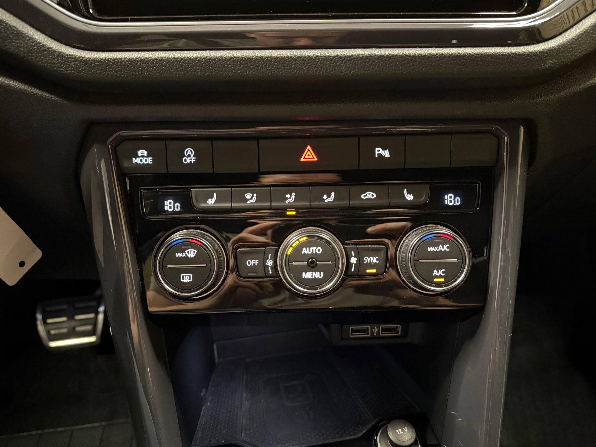 https://www.autokooy.nl//xml/images/53770904-20.JPG