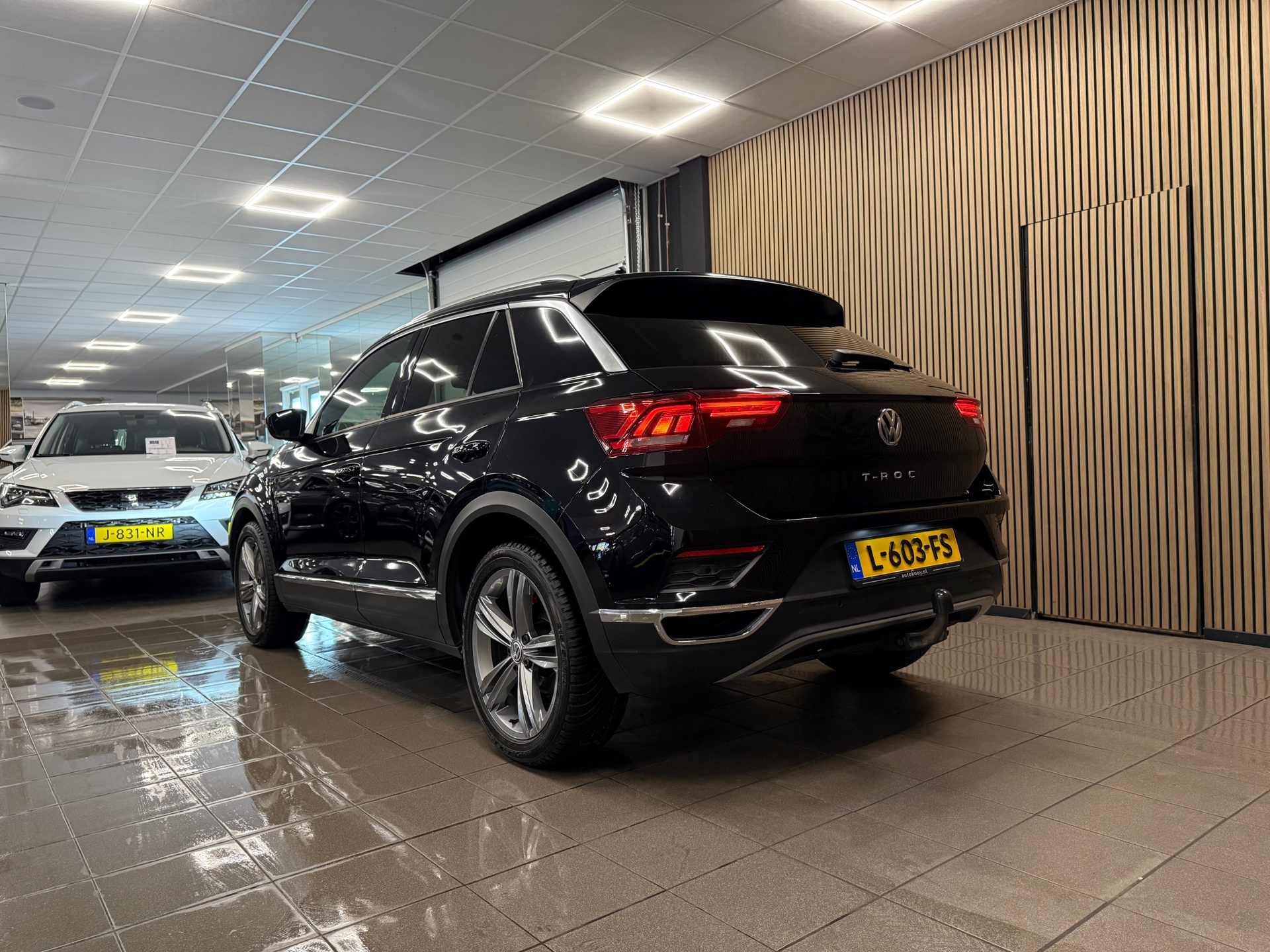 https://www.autokooy.nl//xml/images/53770904-3.JPG