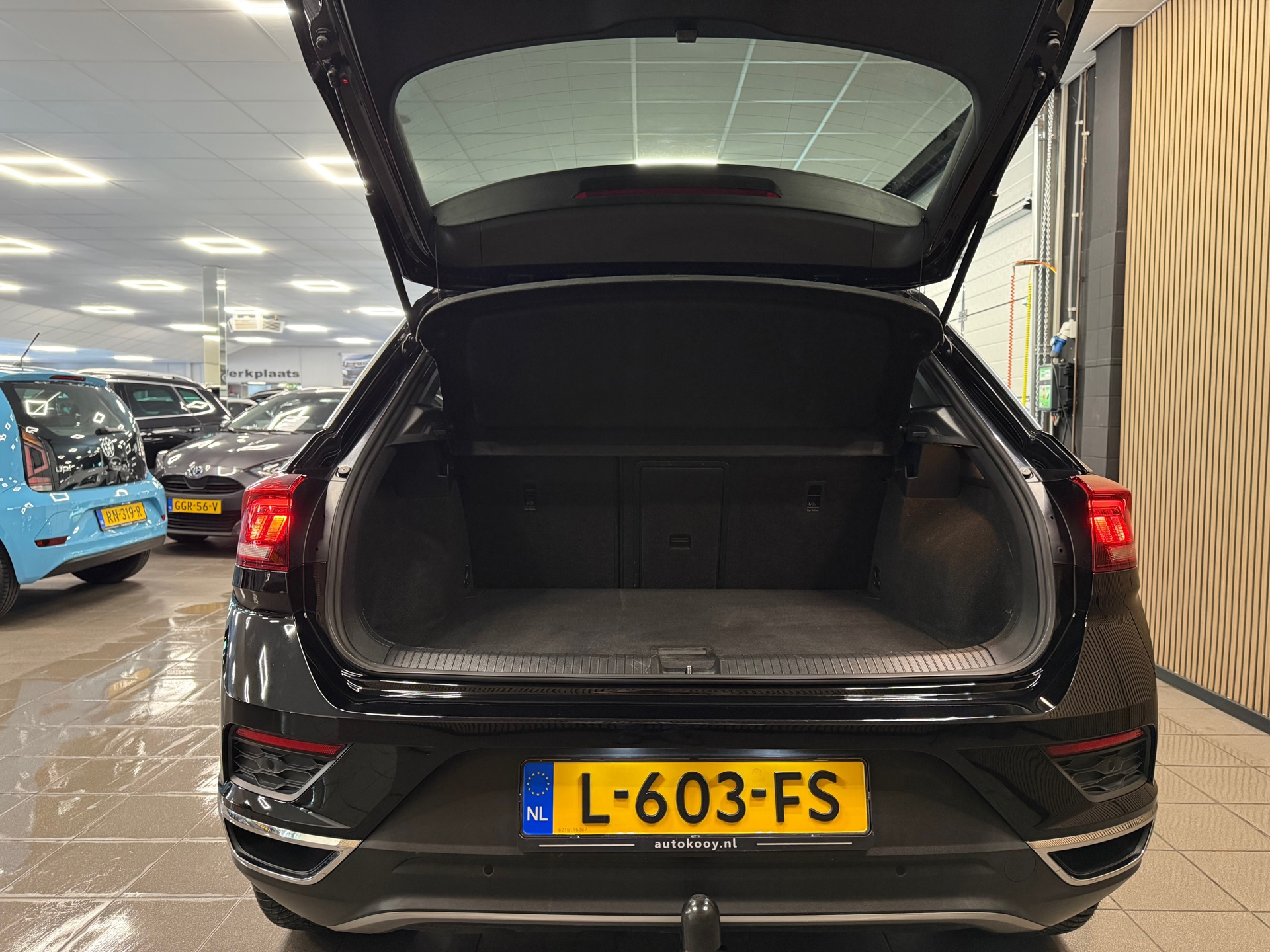 https://www.autokooy.nl//xml/images/53770904-5.JPG