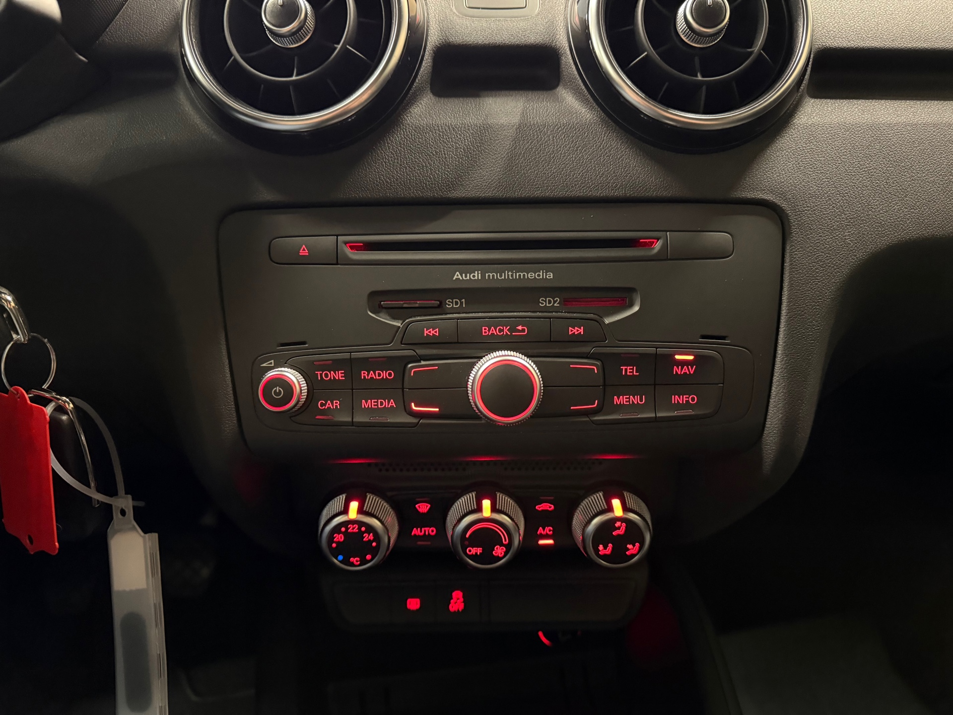 https://www.autokooy.nl//xml/images/53771132-18.JPG