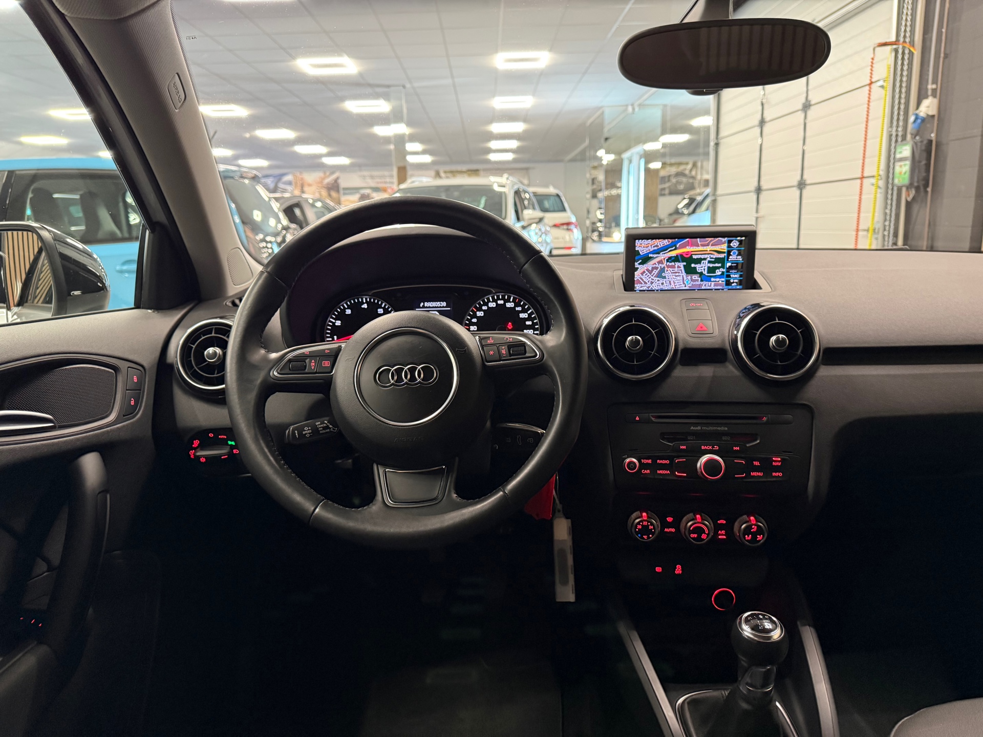 https://www.autokooy.nl//xml/images/53771132-21.JPG
