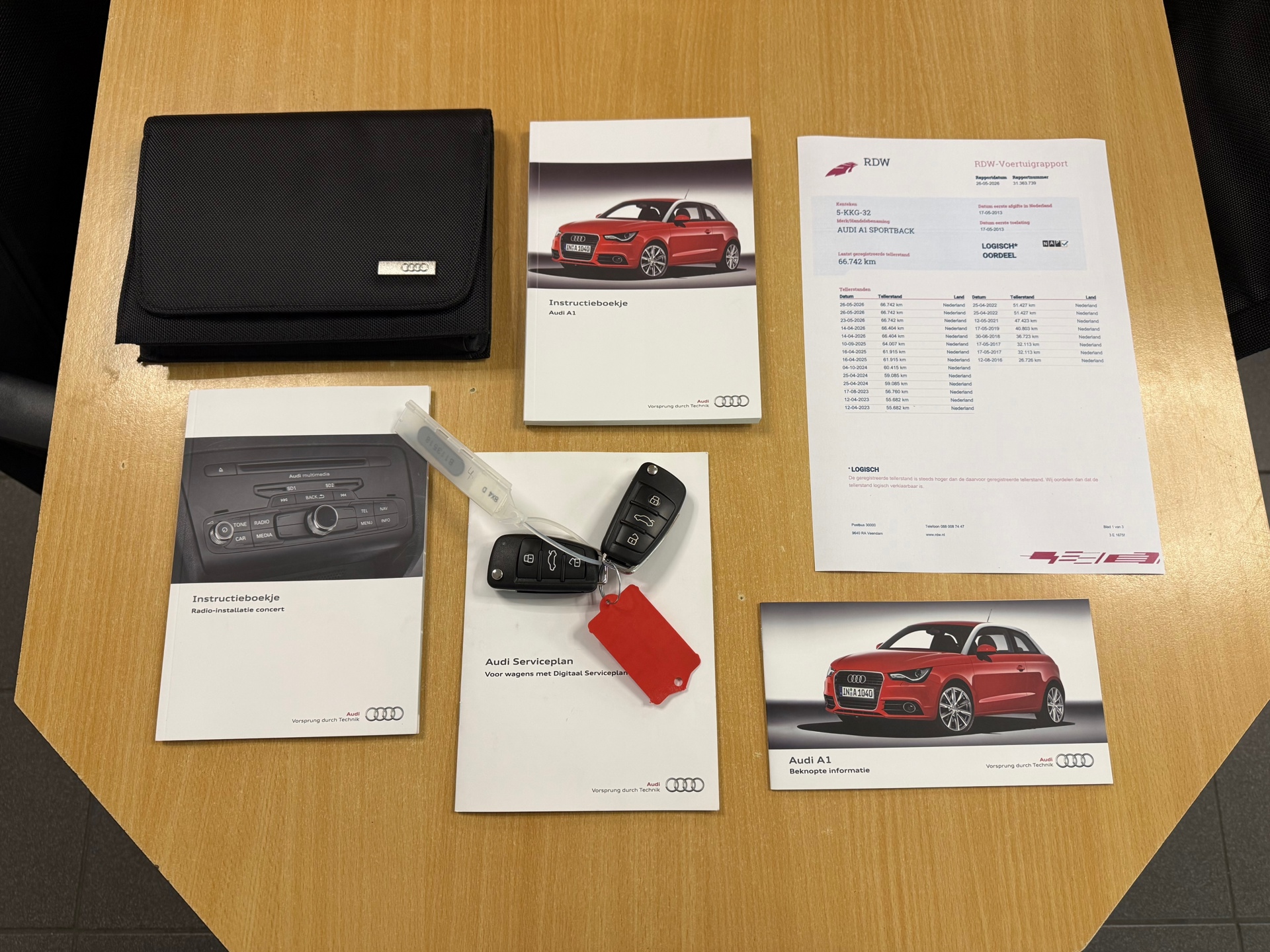 https://www.autokooy.nl//xml/images/53771132-23.JPG