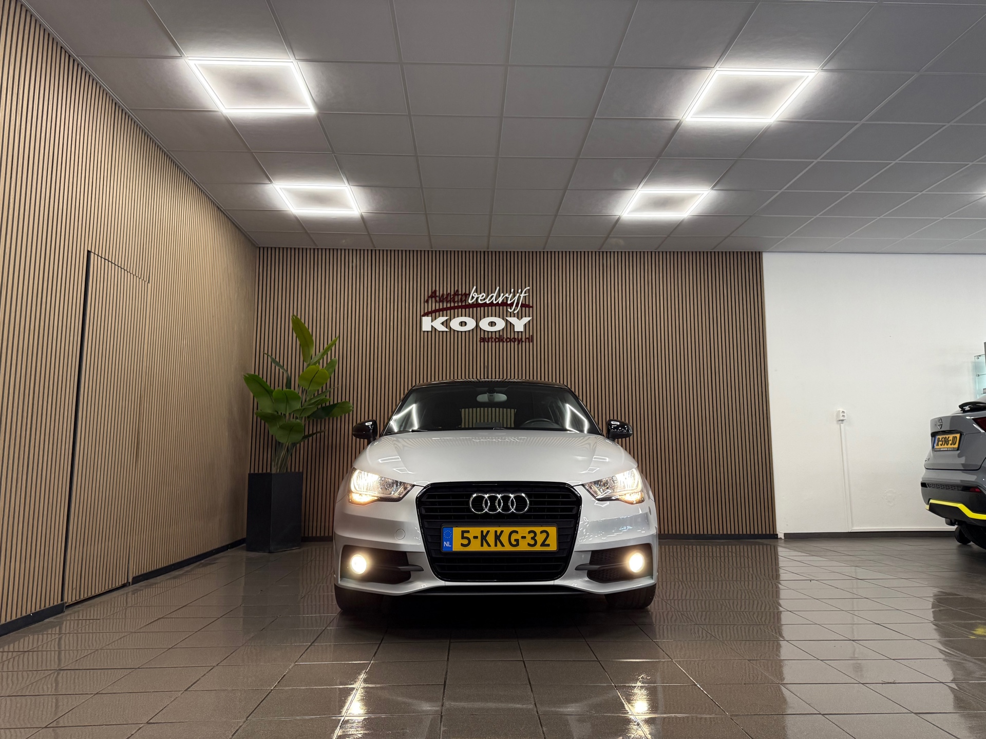 https://www.autokooy.nl//xml/images/53771132-8.JPG