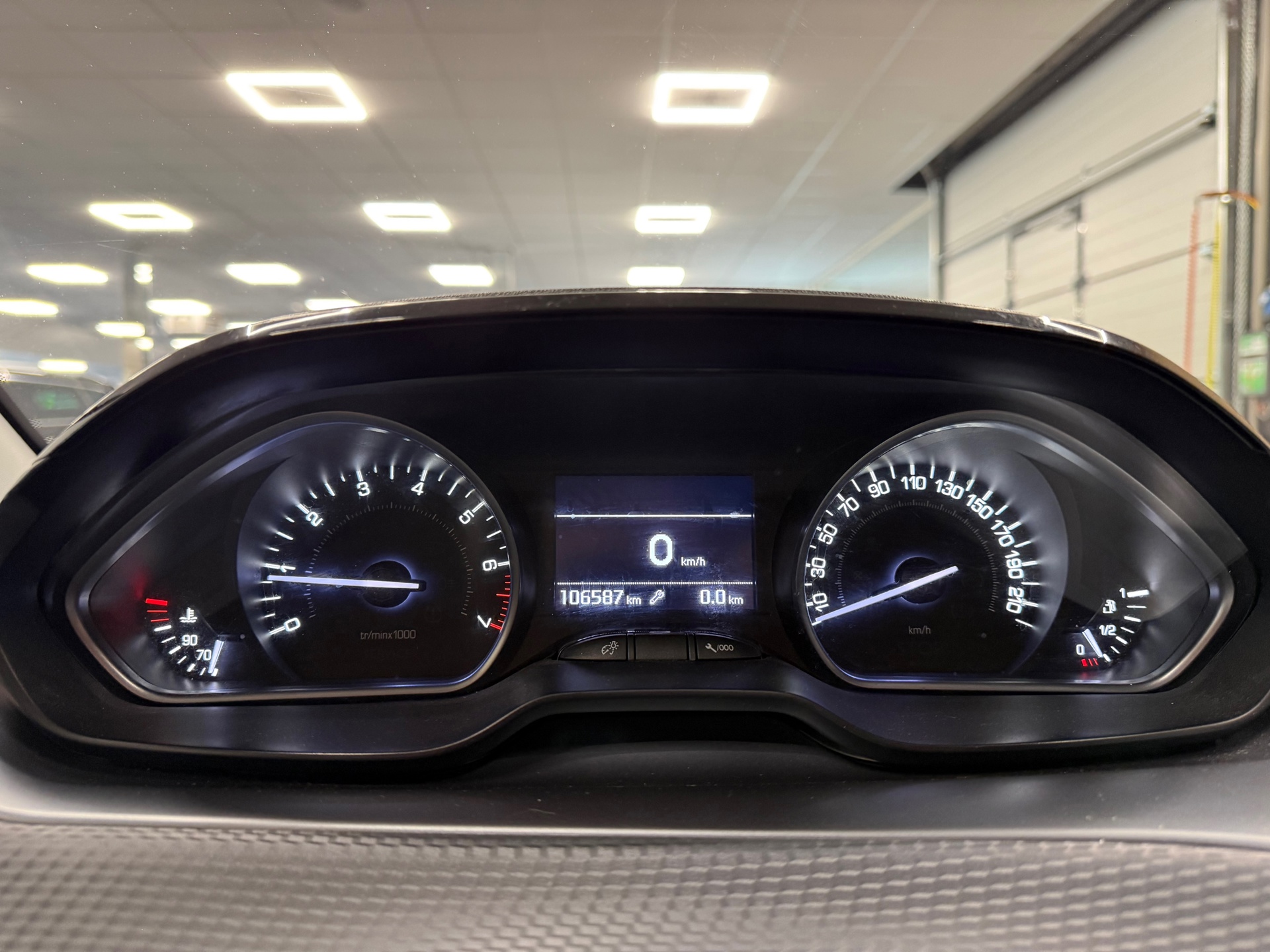 https://www.autokooy.nl//xml/images/53913517-14.JPG