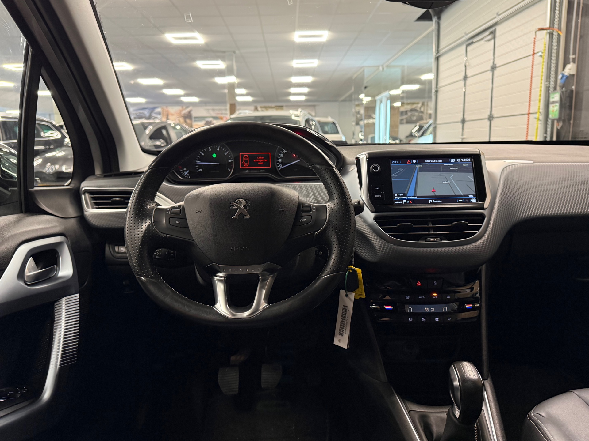 https://www.autokooy.nl//xml/images/53913517-22.JPG