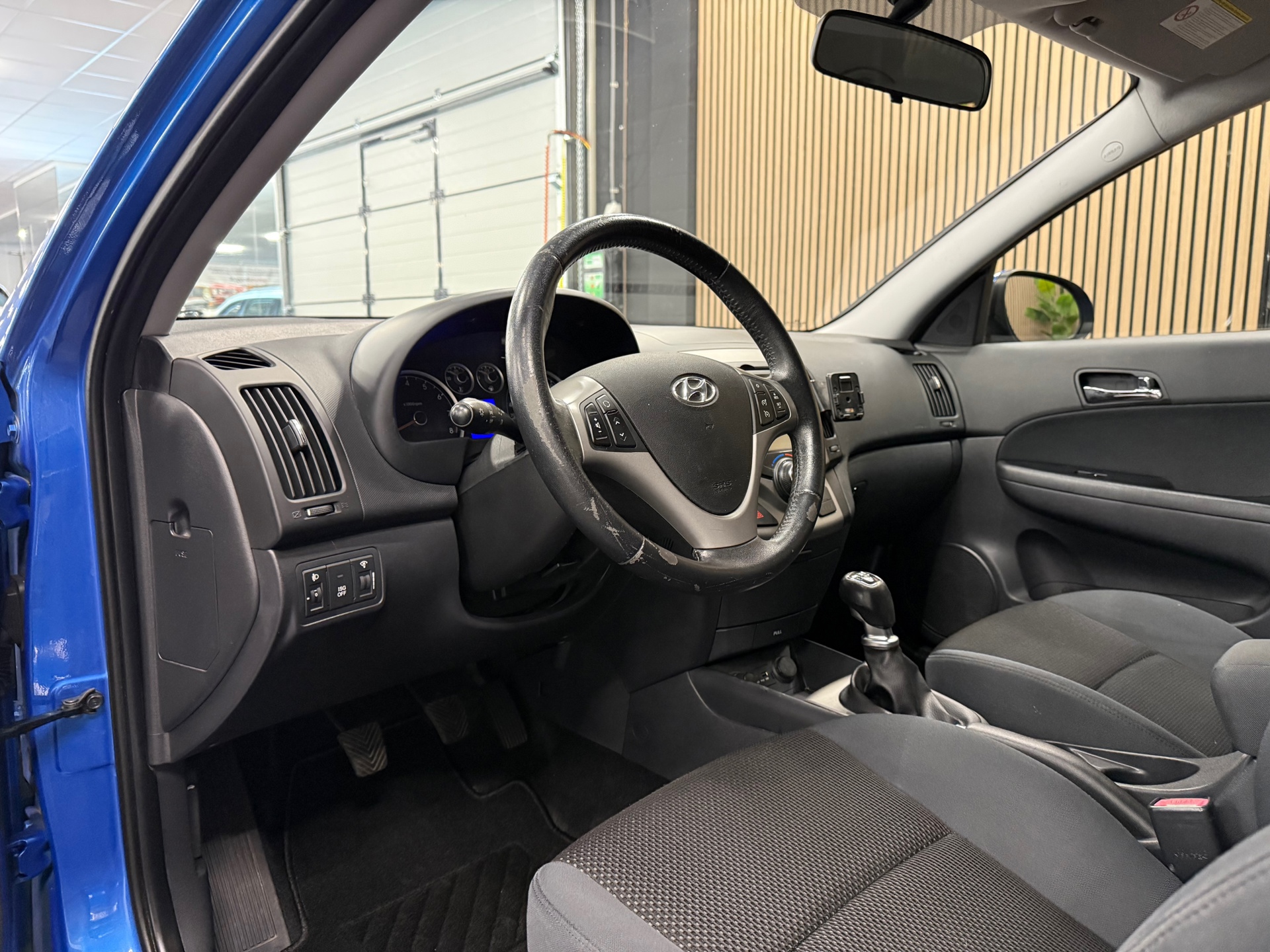 https://www.autokooy.nl//xml/images/53913611-12.JPG