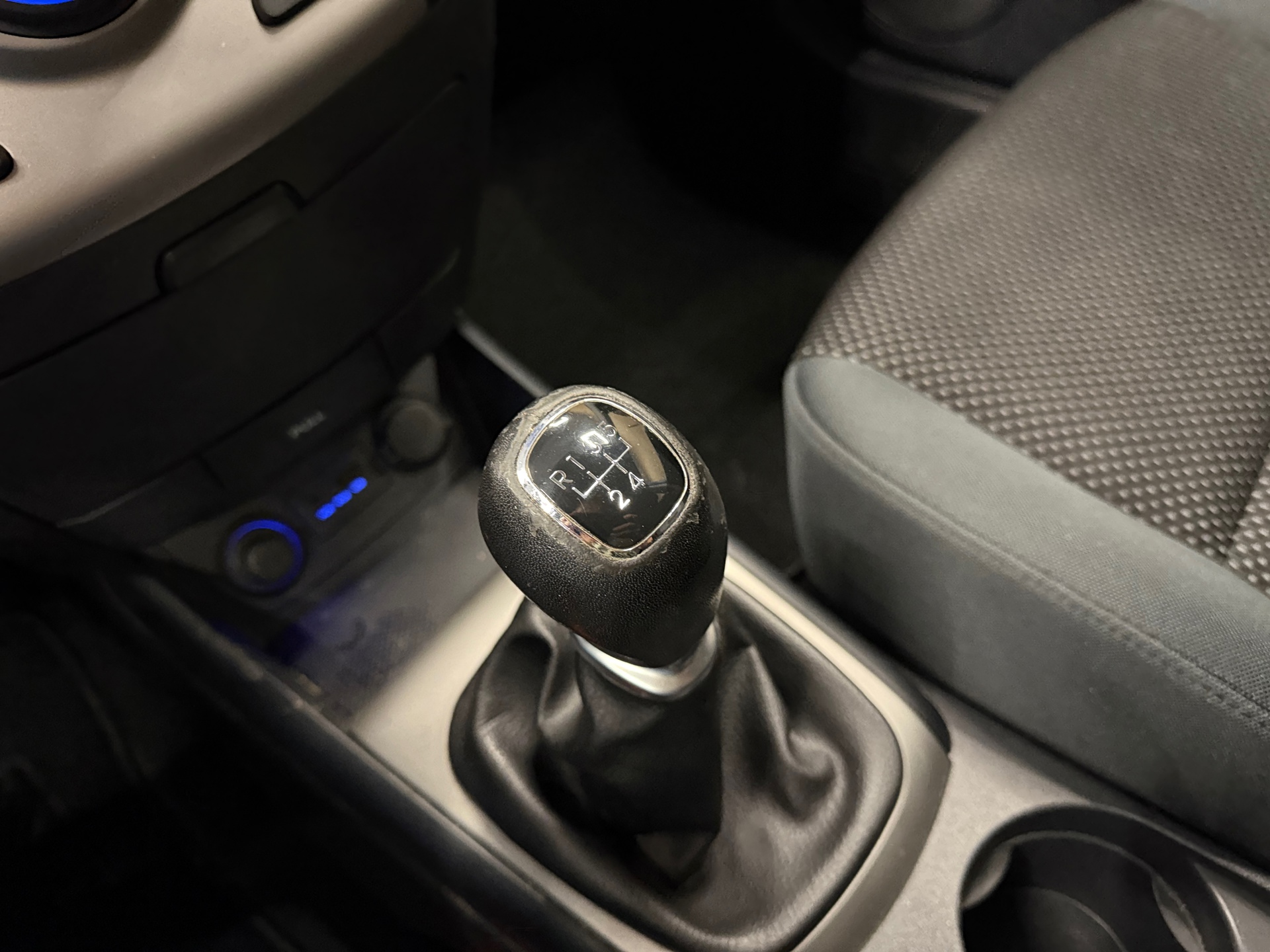 https://www.autokooy.nl//xml/images/53913611-19.JPG