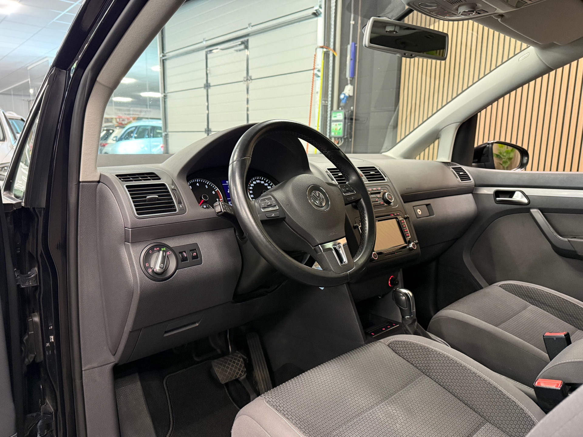 https://www.autokooy.nl//xml/images/53962894-12.JPG